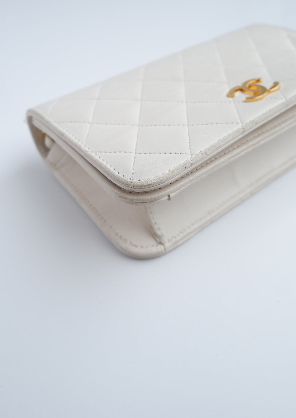 Authentic Preowned Vintage Chanel White Wallet On Chain Crossbody GHW