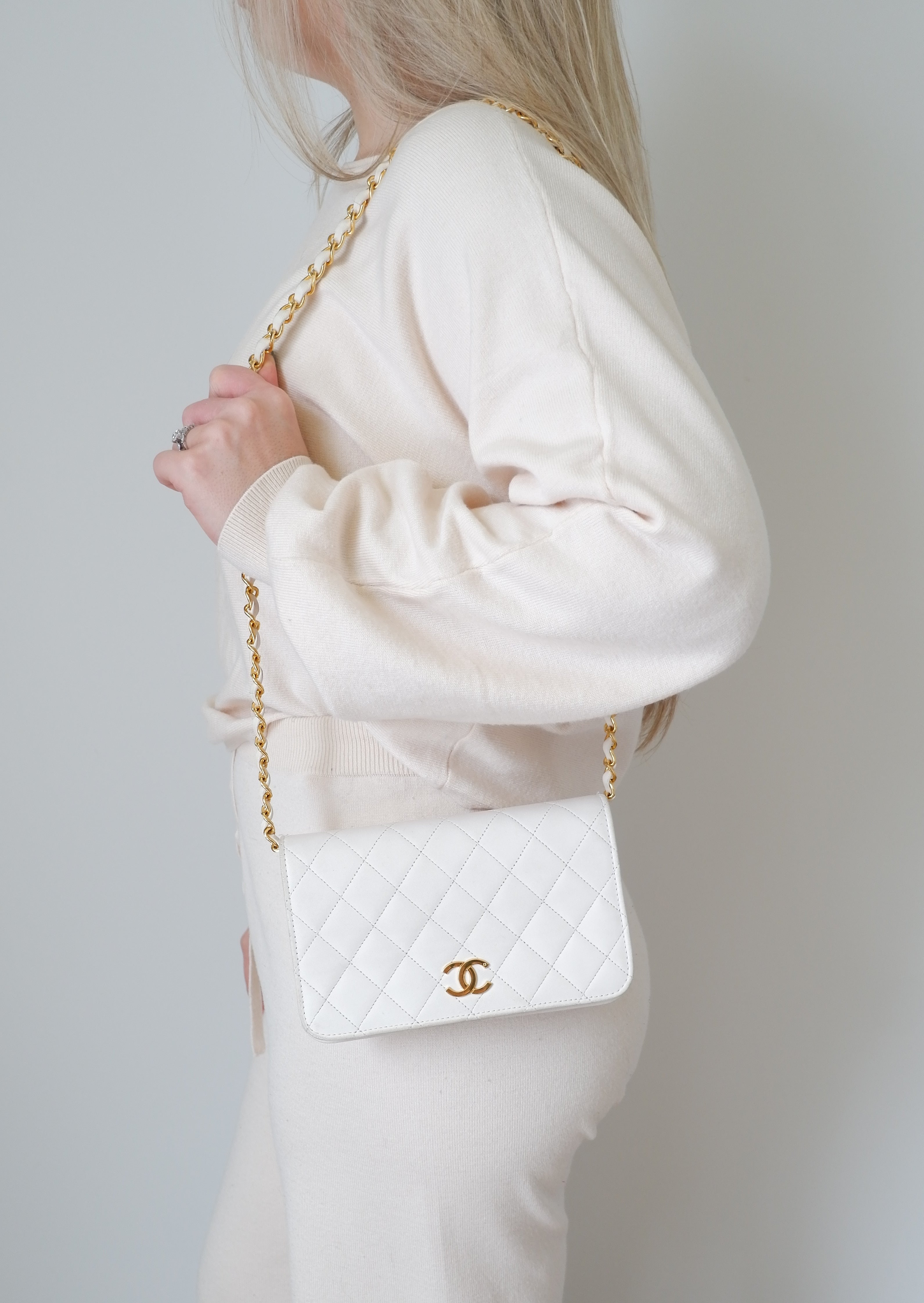 Authentique Sac Bandoulière Chanel Vintage Blanc Portefeuille Sur Chaîne GHW d'occasion