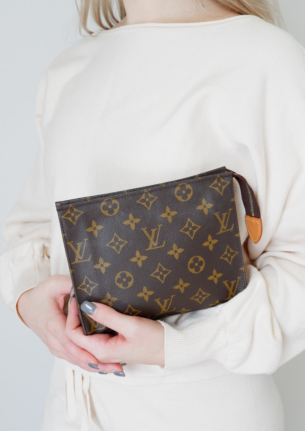 Authentique Sac de Toilette Louis Vuitton Monogram 19 d'Occasion