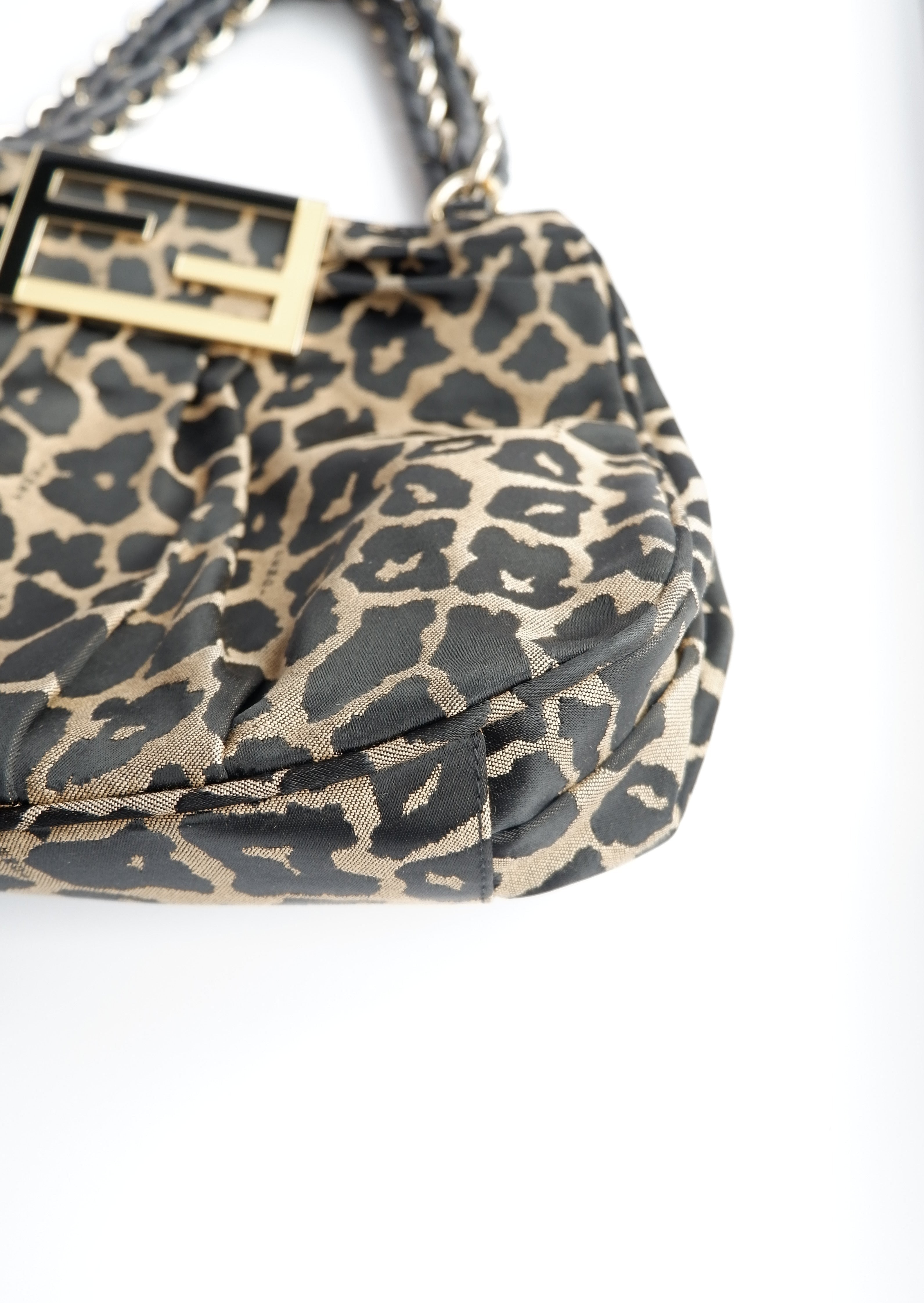 Sac à bandoulière Fendi Léopard authentique d'occasion