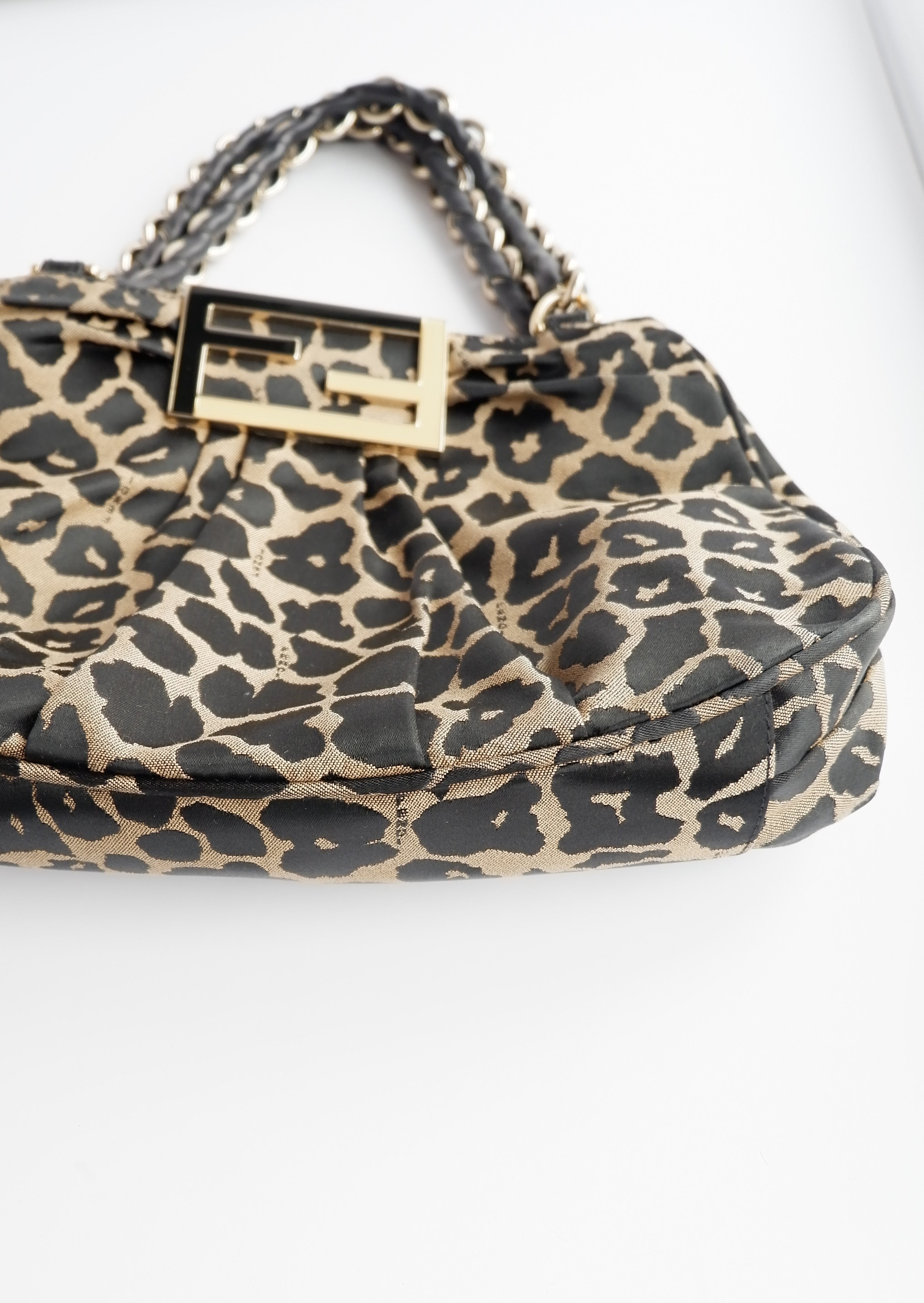 Sac à bandoulière Fendi Léopard authentique d'occasion