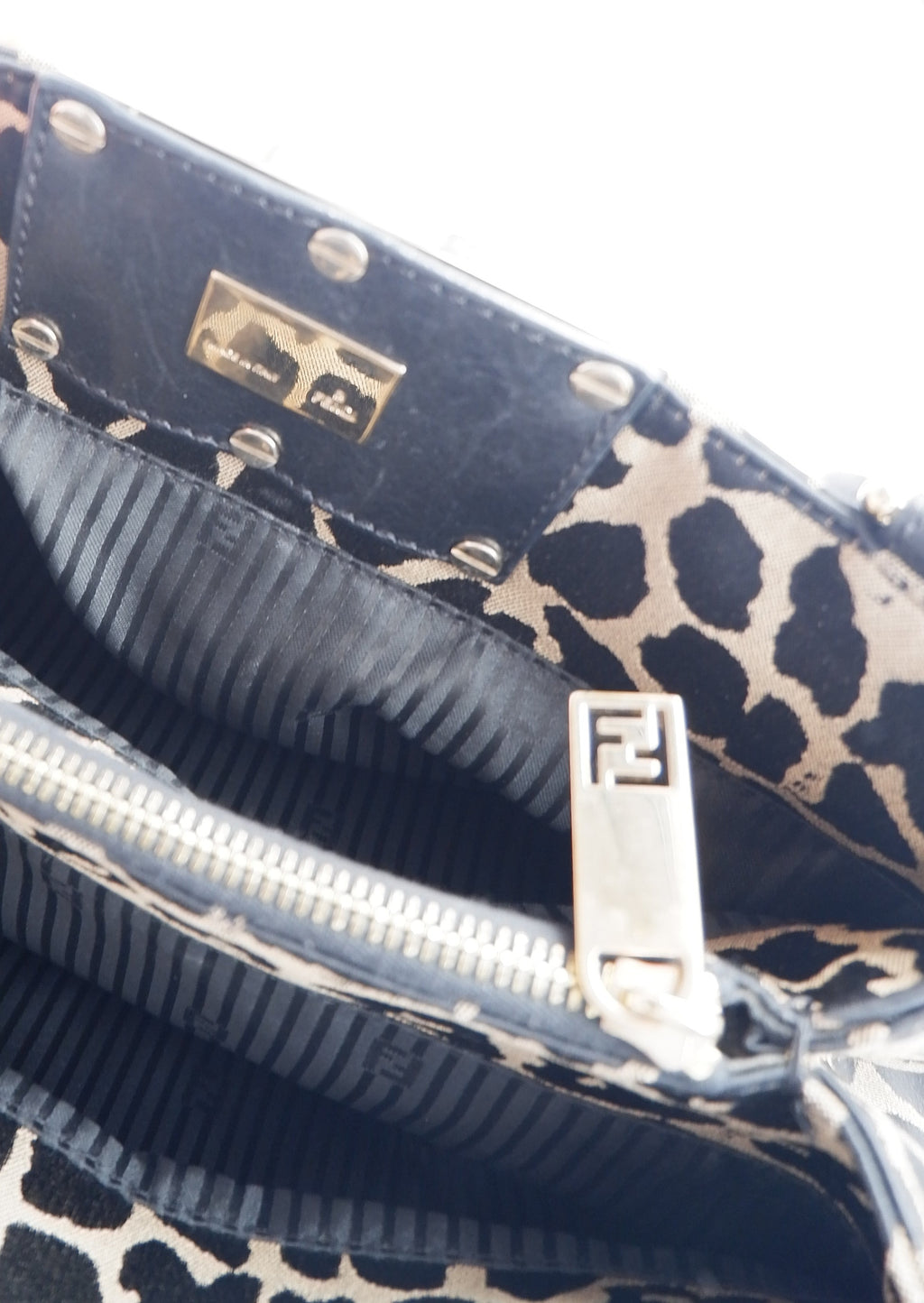 Sac à bandoulière Fendi Léopard authentique d'occasion