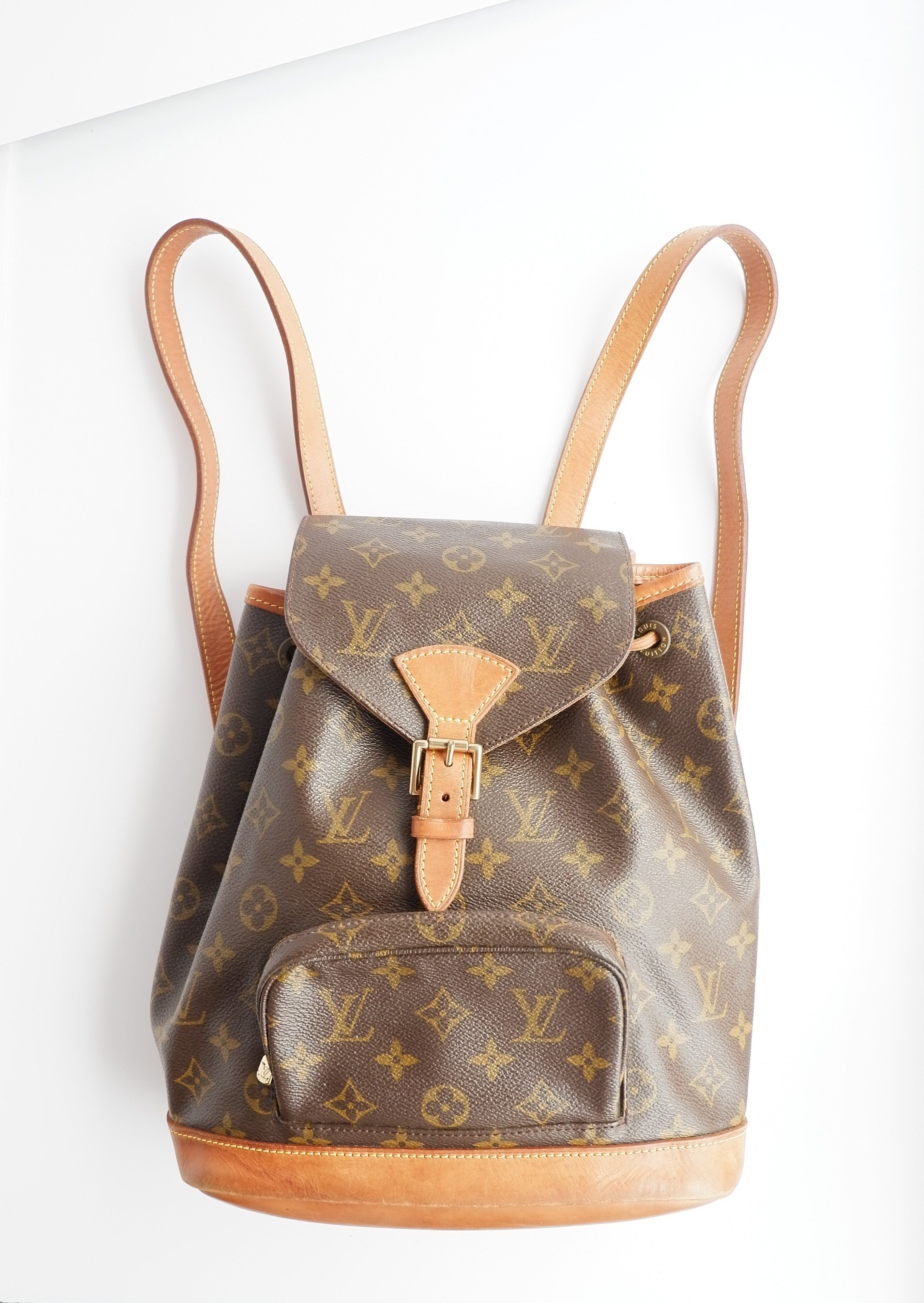 Authentique Sac à Dos Vintage d'Occasion Louis Vuitton Monogram Montsouris