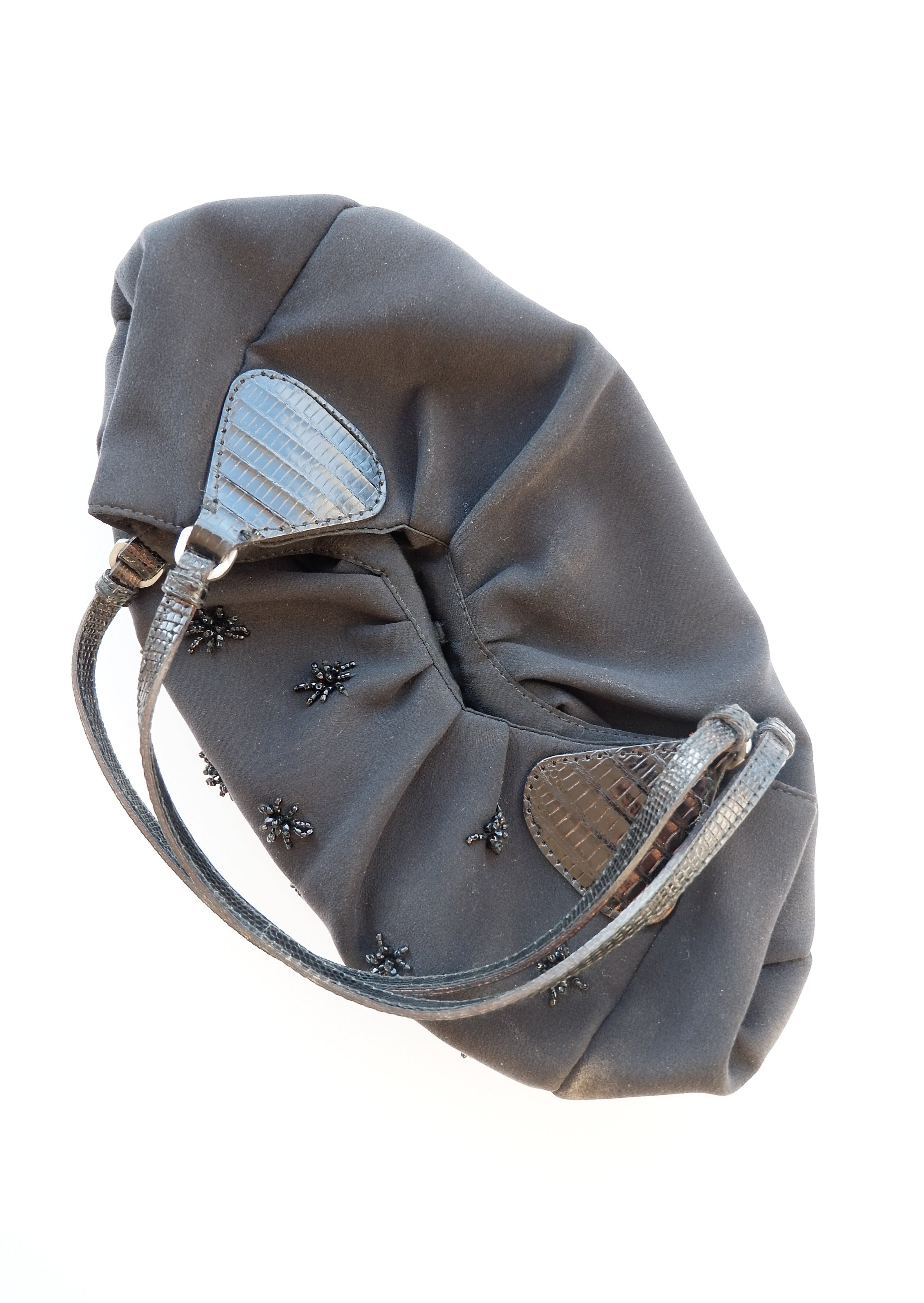 Sac à main Prada d'occasion authentique en tissu noir orné (perlé)