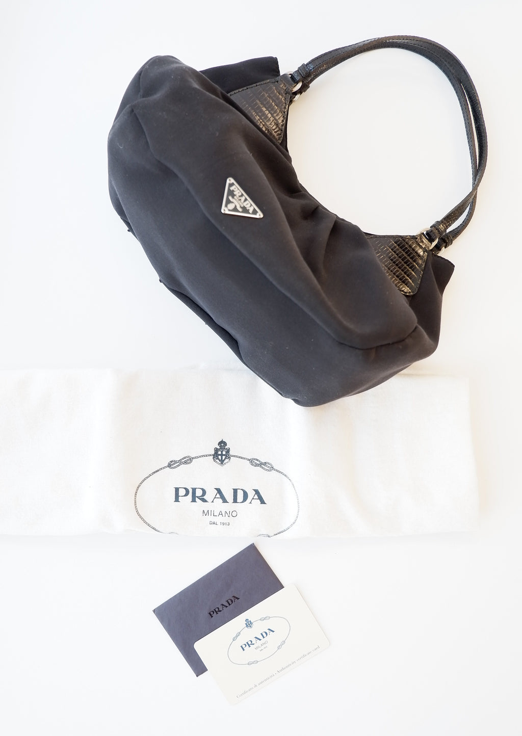 Sac à main Prada d'occasion authentique en tissu noir orné (perlé)