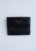 Portefeuille Prada en cuir noir, d'occasion, authentique, à deux volets