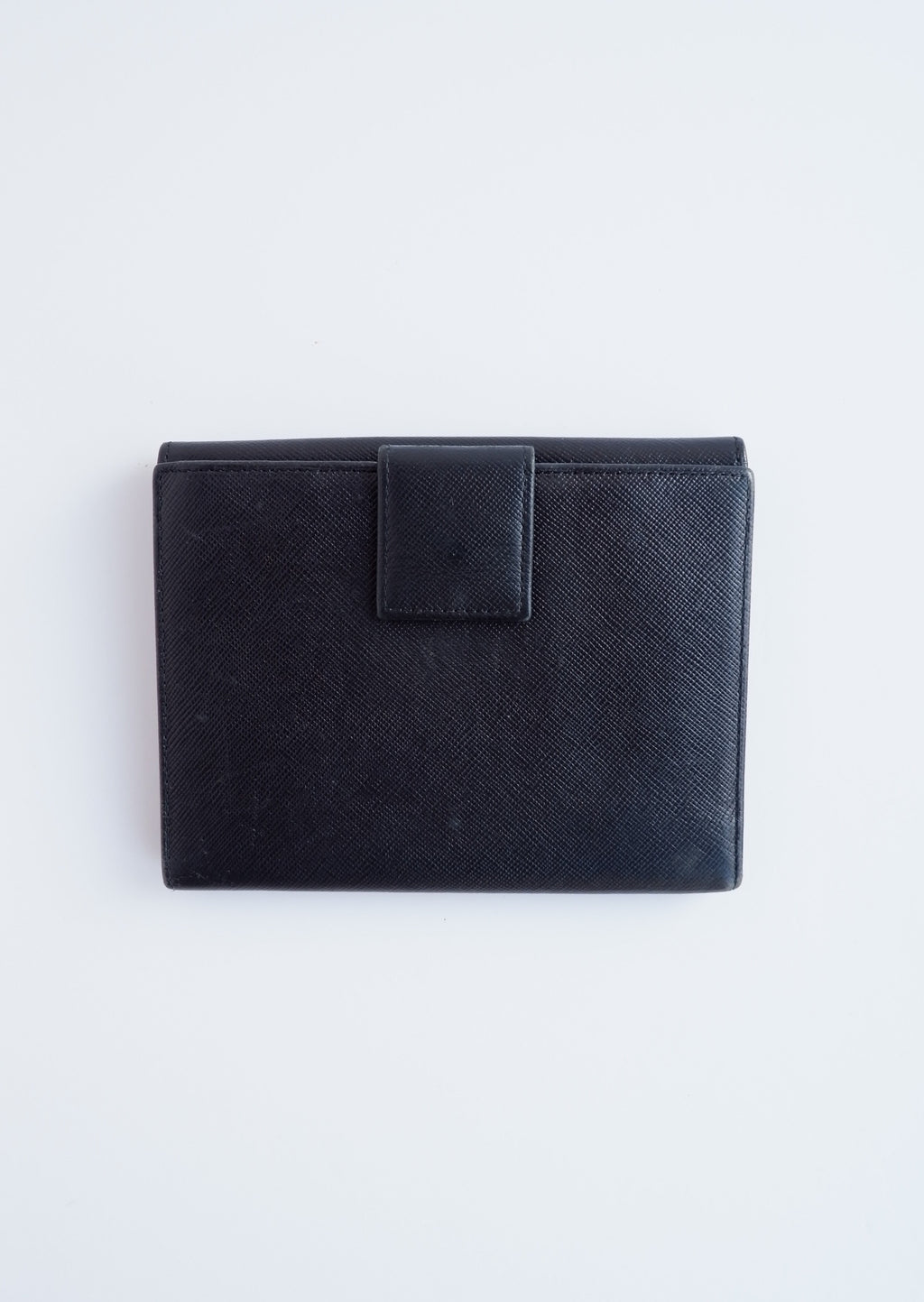 Portefeuille Prada en cuir noir, d'occasion, authentique, à deux volets