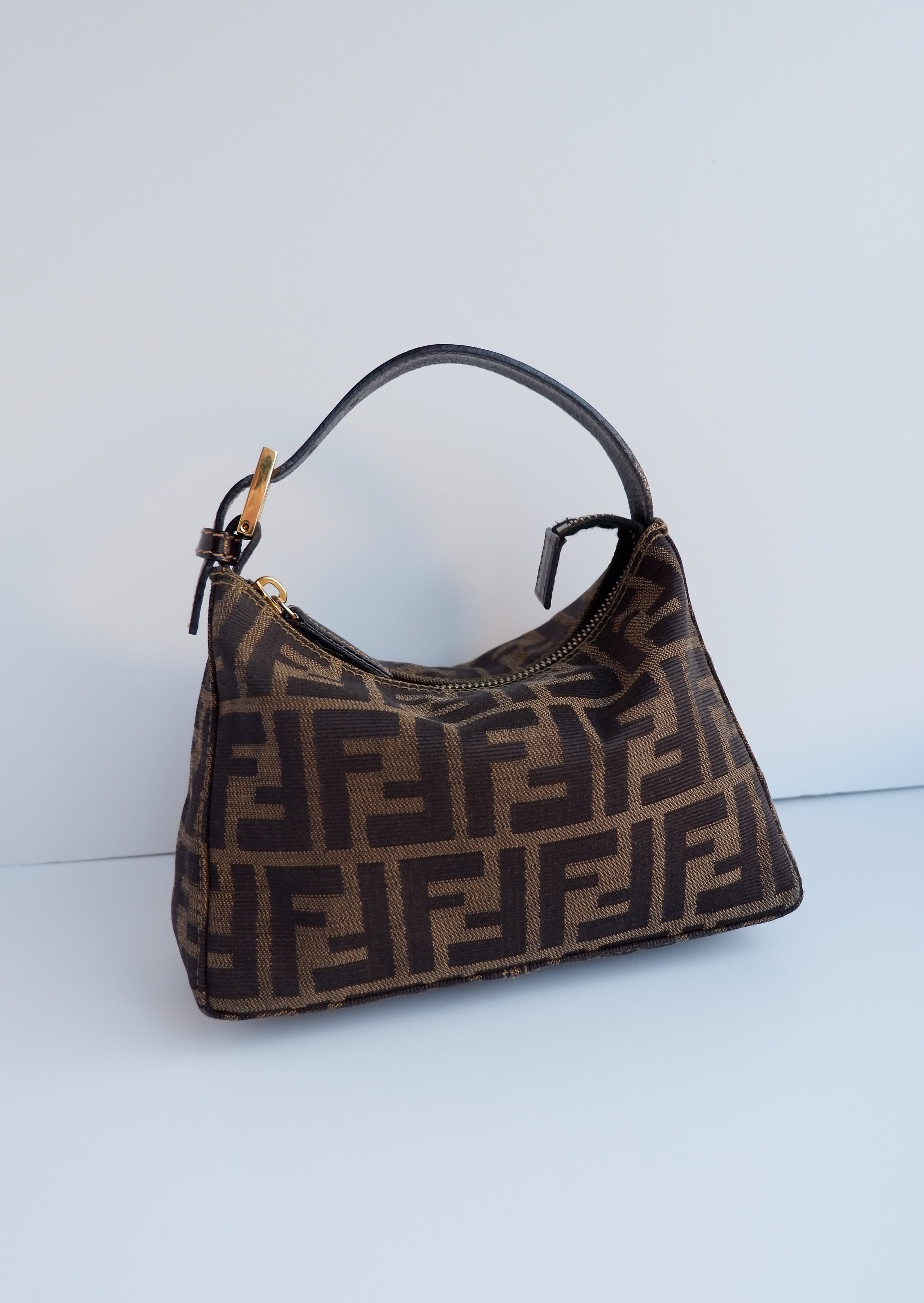 Authentique sac pochette Fendi Zucca d'occasion