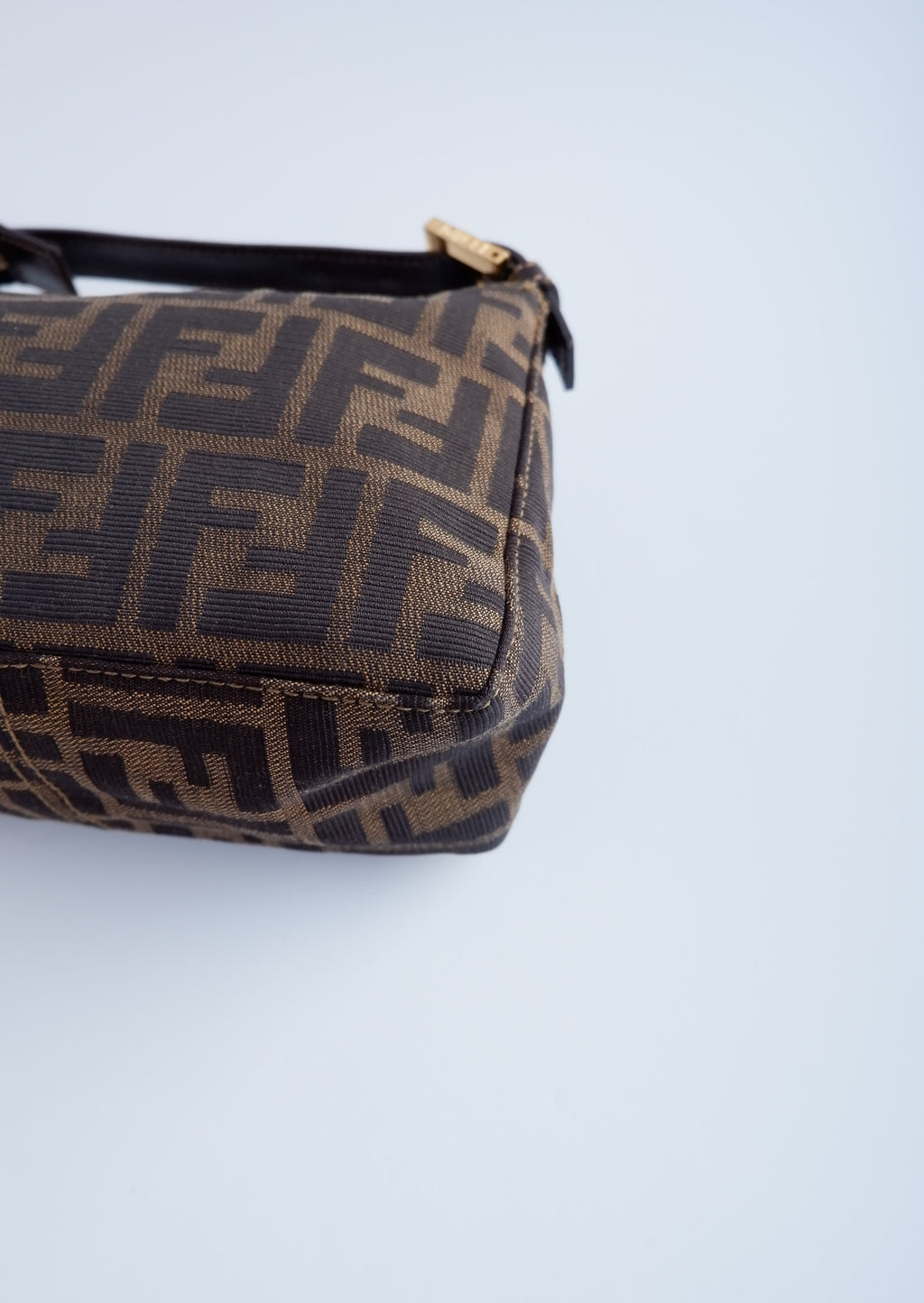 Authentique sac pochette Fendi Zucca d'occasion