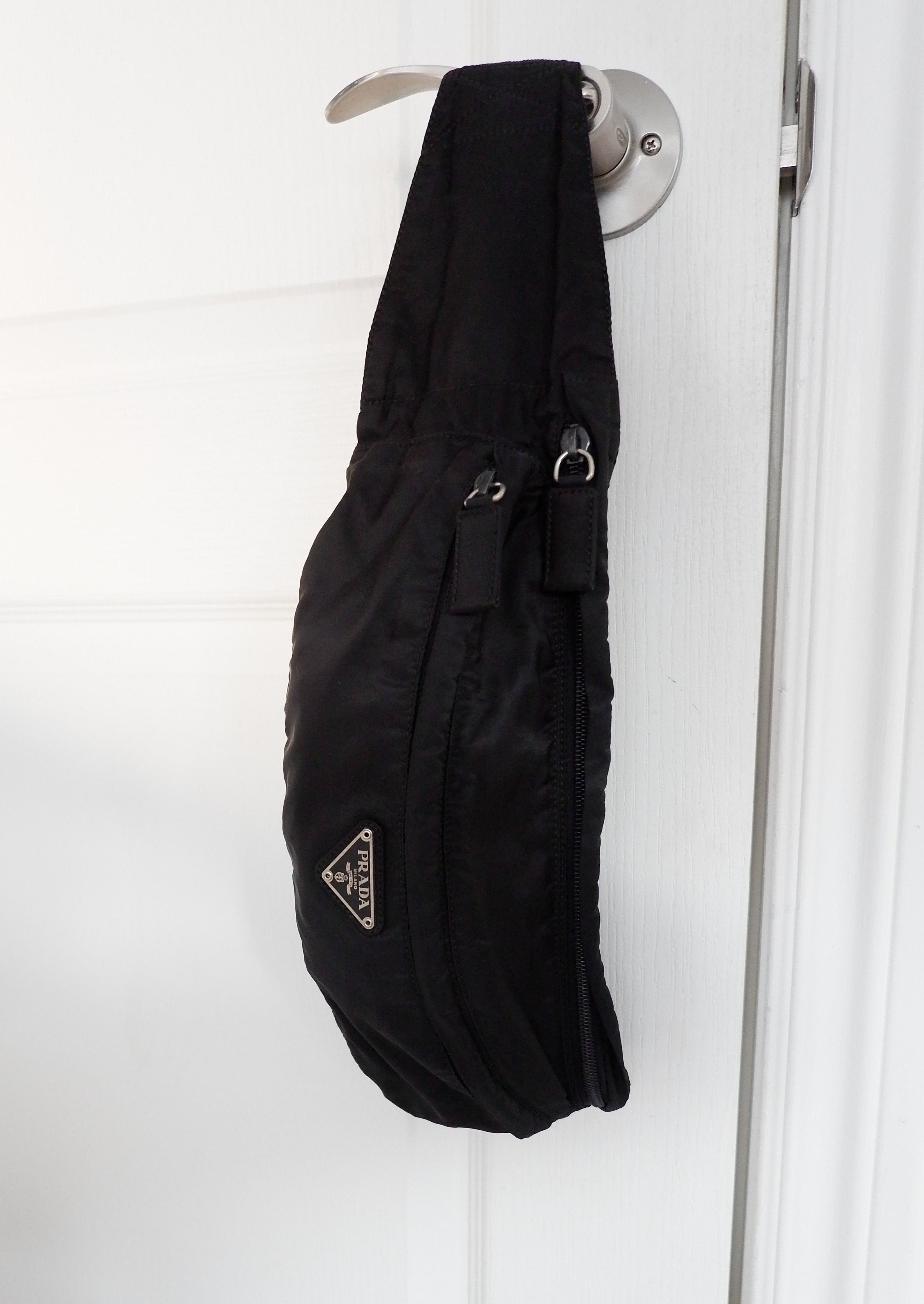 Sac Banane Prada Authentique d'occasion en Nylon Noir