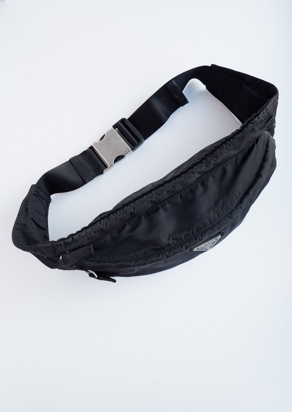 Sac Banane Prada Authentique d'occasion en Nylon Noir