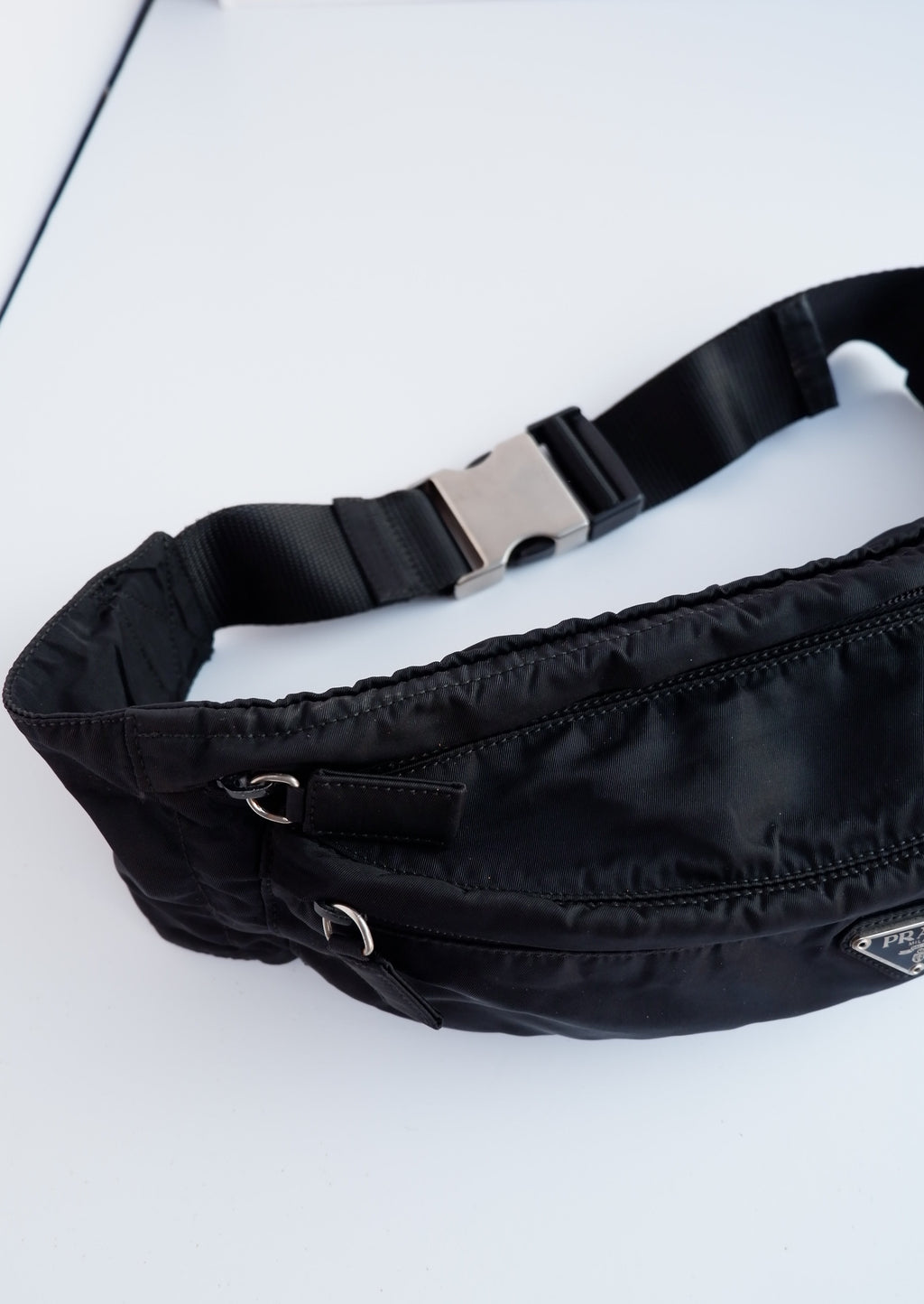 Sac Banane Prada Authentique d'occasion en Nylon Noir
