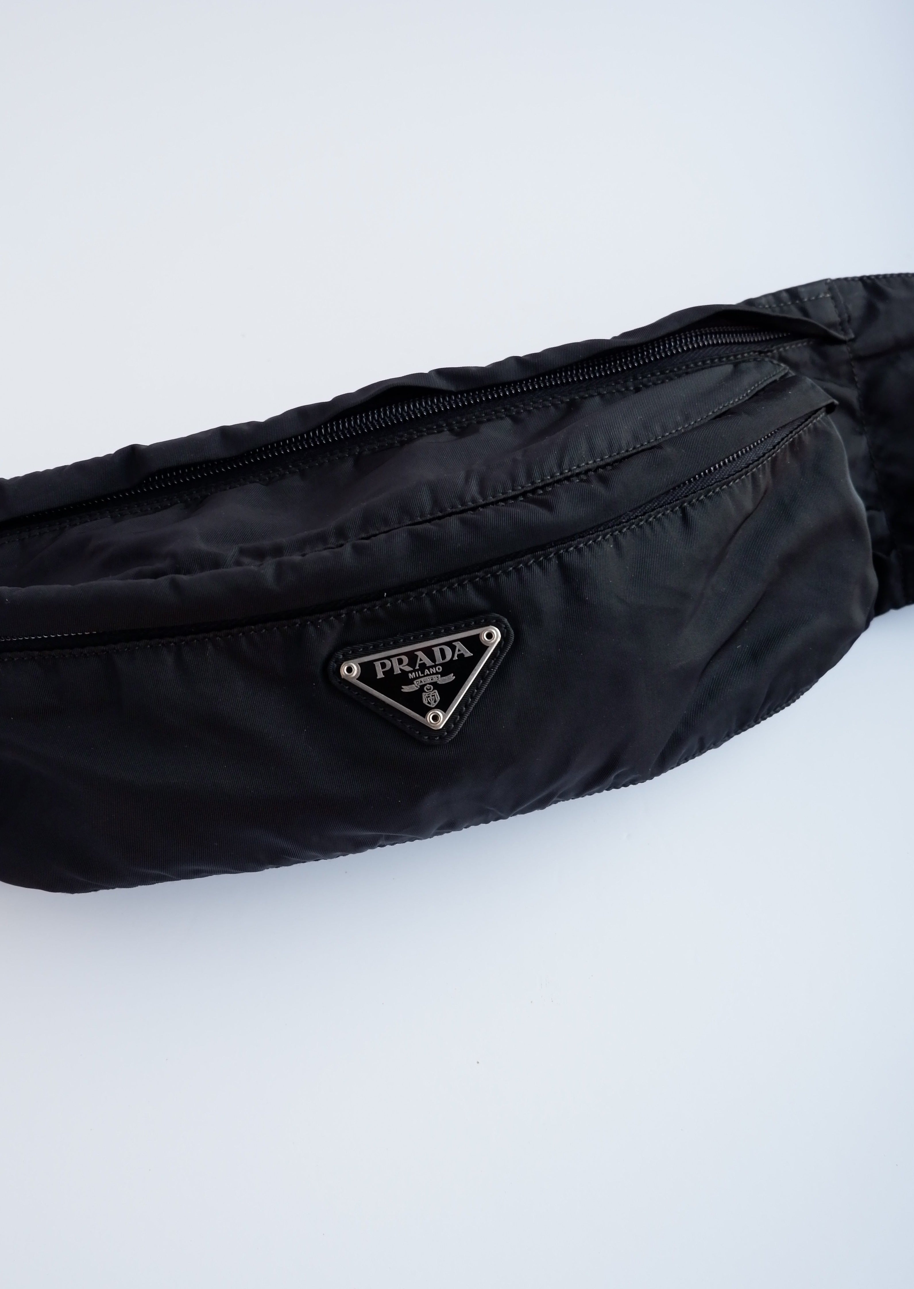 Sac Banane Prada Authentique d'occasion en Nylon Noir