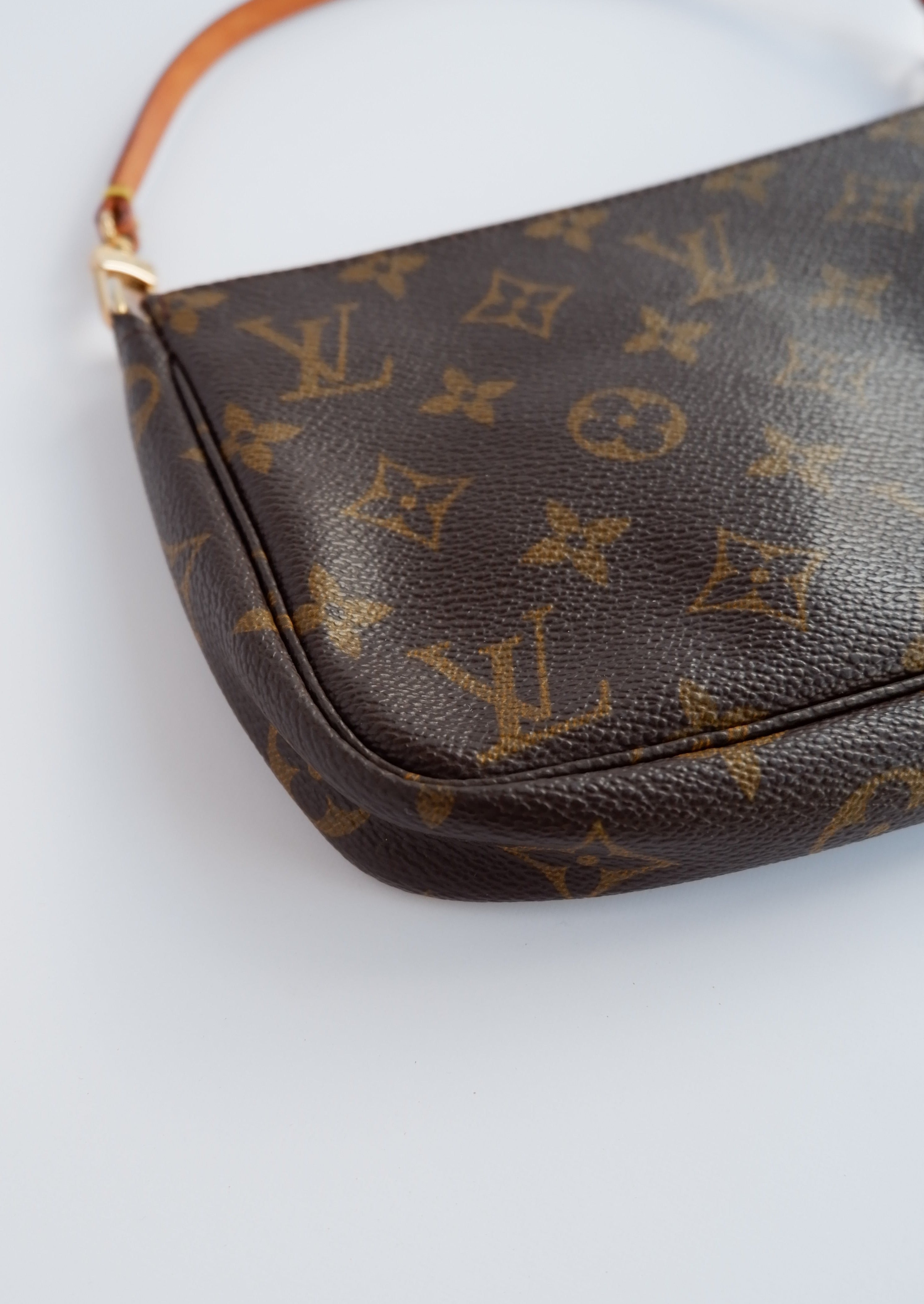 Pochette Accessoires Louis Vuitton Monogram Authentique d'occasion