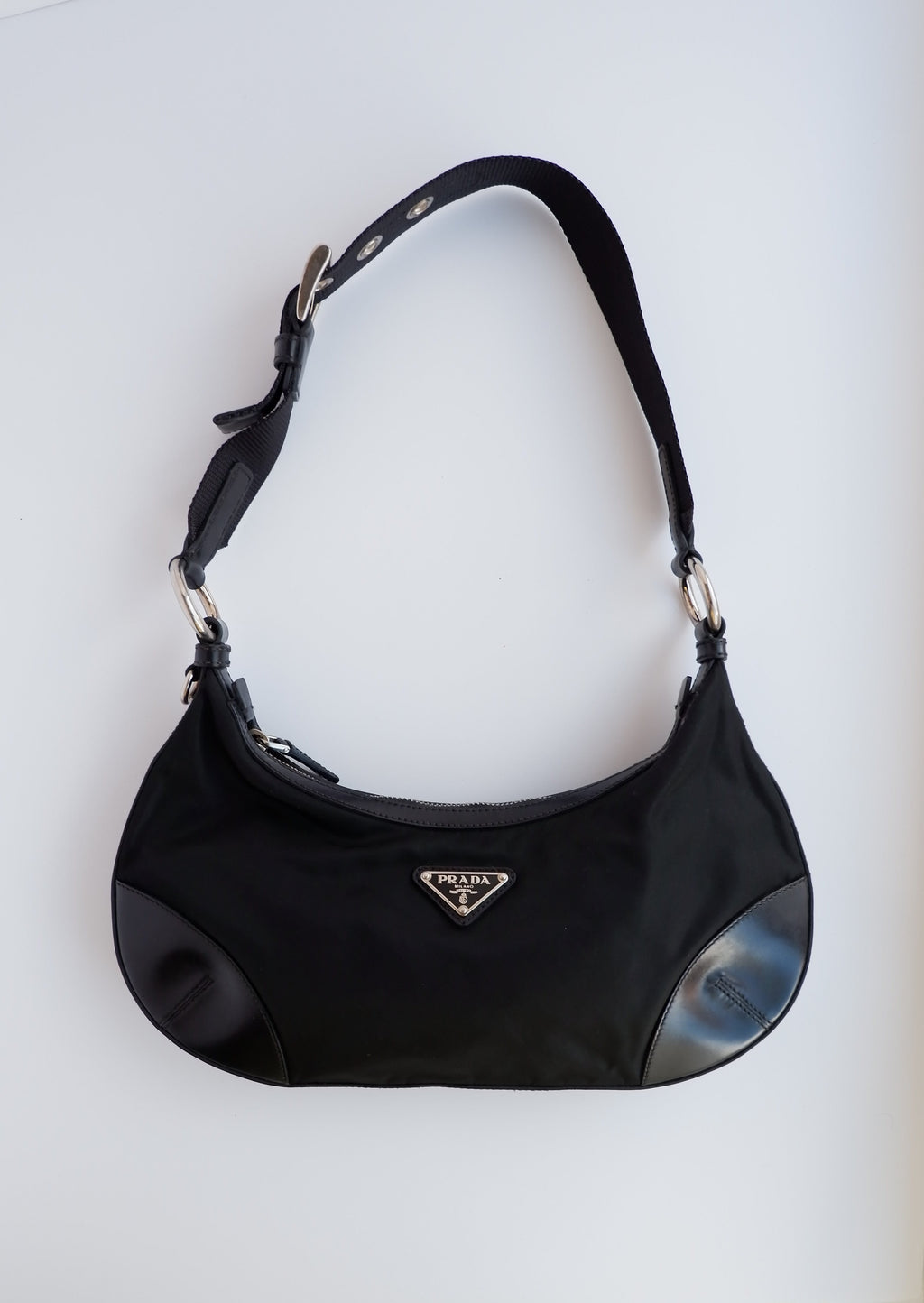 Sac Bandoulière Hobo Prada en Nylon Noir Authentique d'Occasion