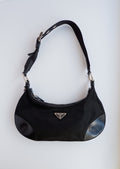Sac Bandoulière Hobo Prada en Nylon Noir Authentique d'Occasion