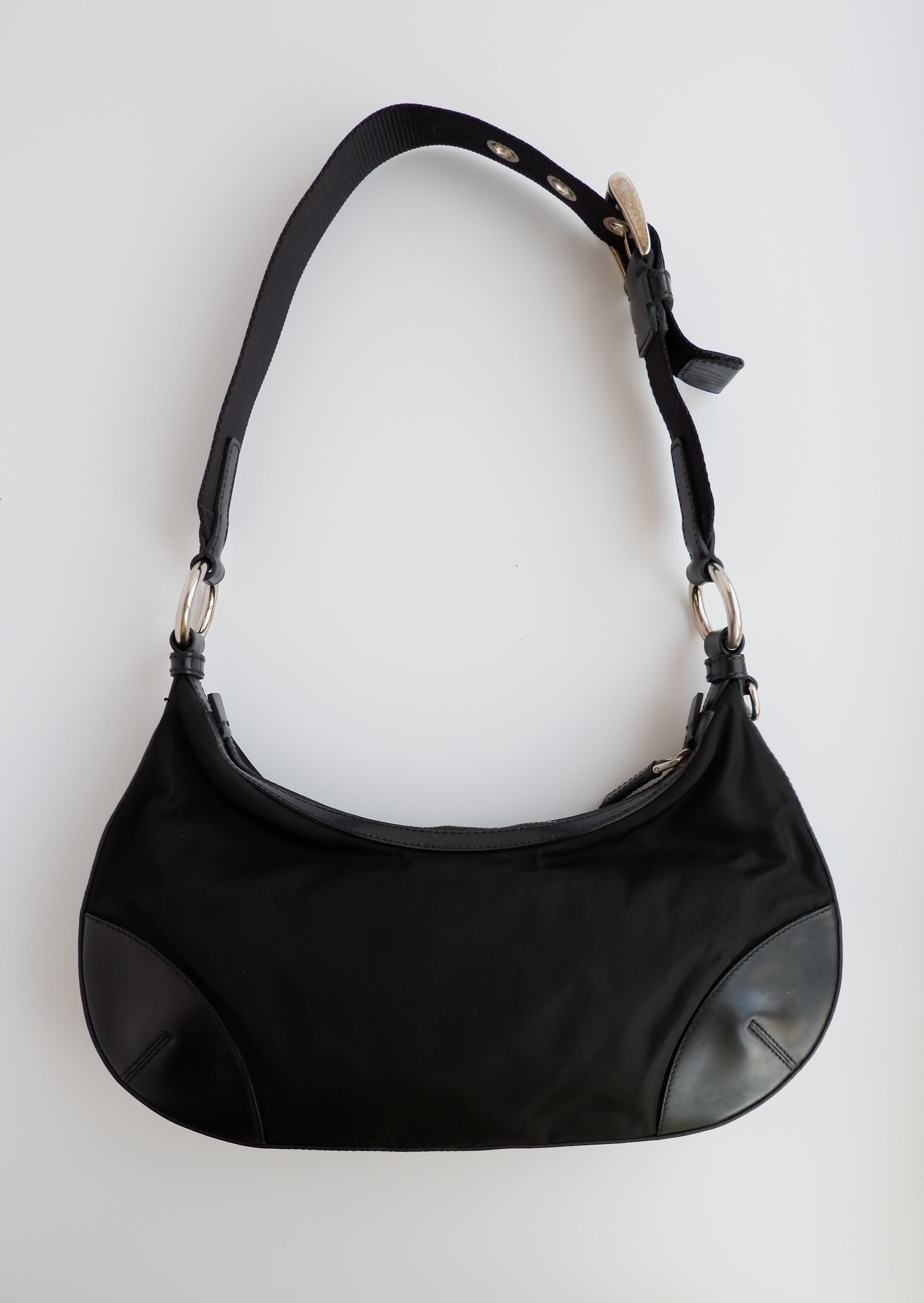 Sac Bandoulière Hobo Prada en Nylon Noir Authentique d'Occasion