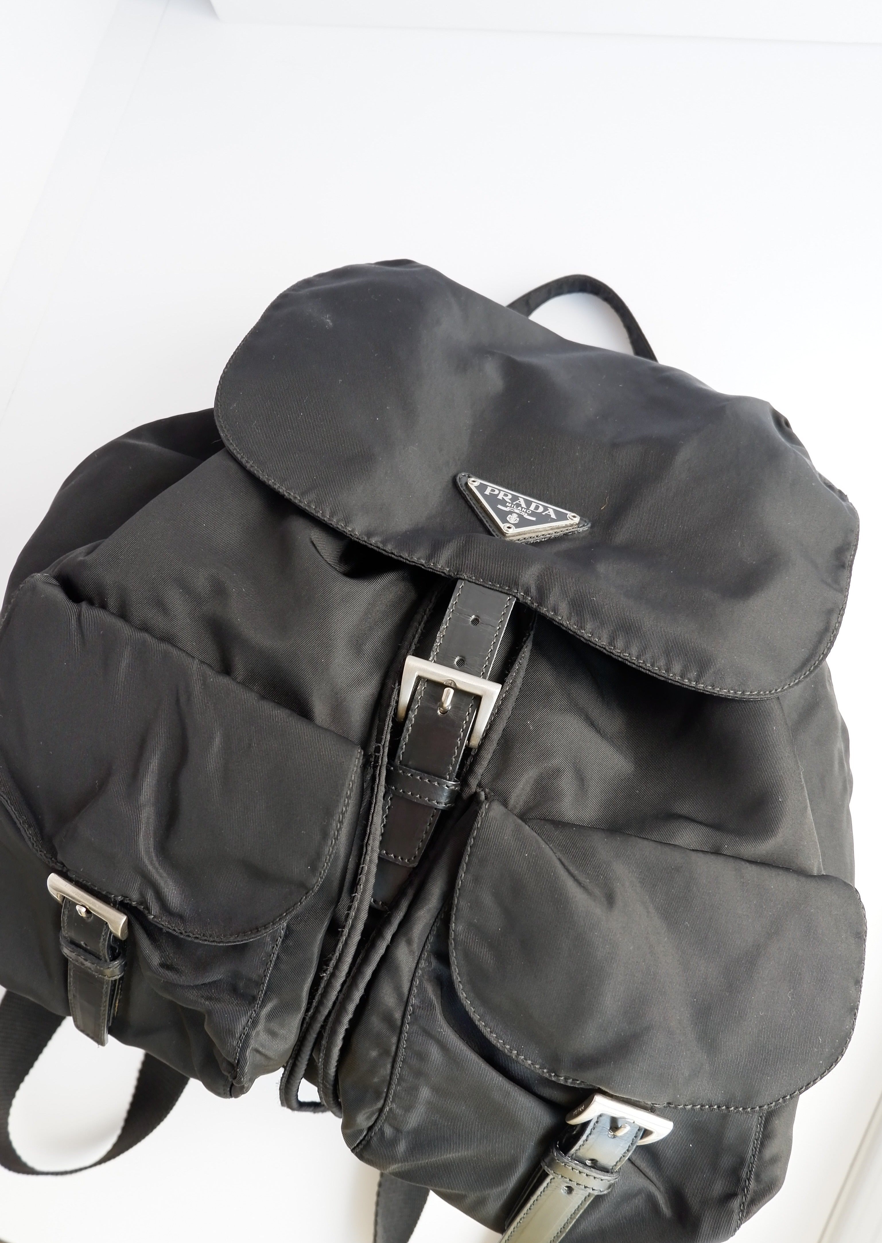 Sac à dos Prada en nylon noir d'occasion authentique