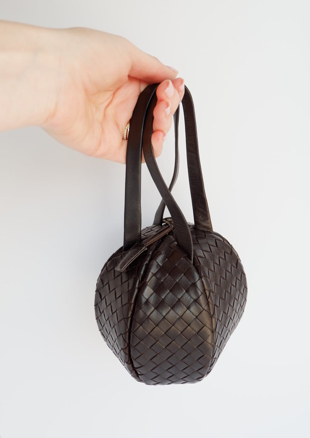 Sac à main Bottega Veneta Mava Mini marron d'occasion authentique