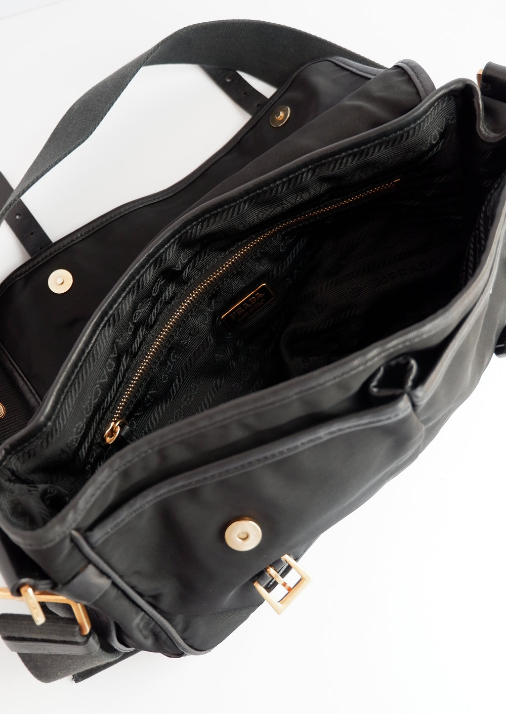 Authentique Sac bandoulière Prada en nylon et cuir noir, d'occasion
