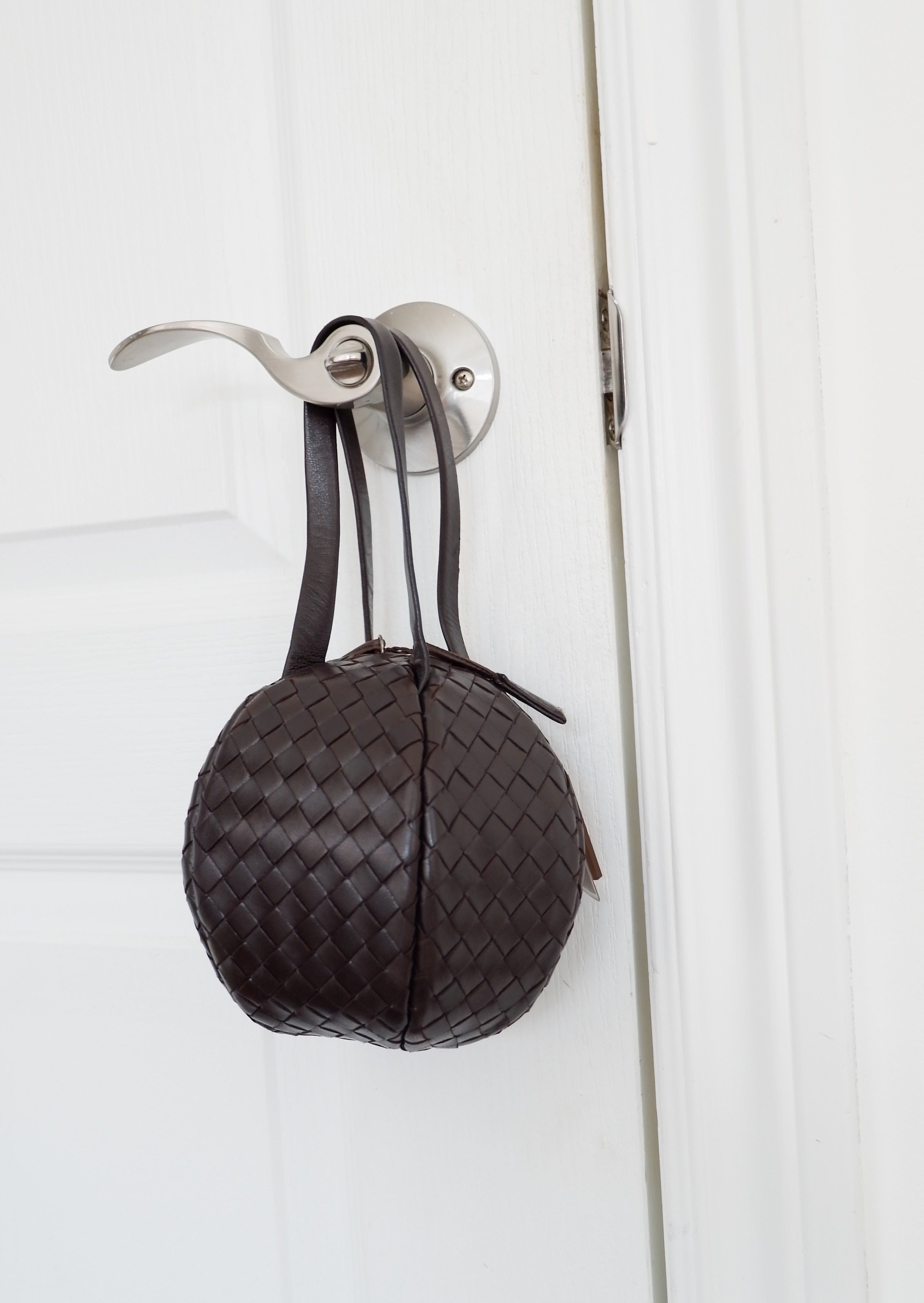 Sac à main Bottega Veneta Mava Mini marron d'occasion authentique