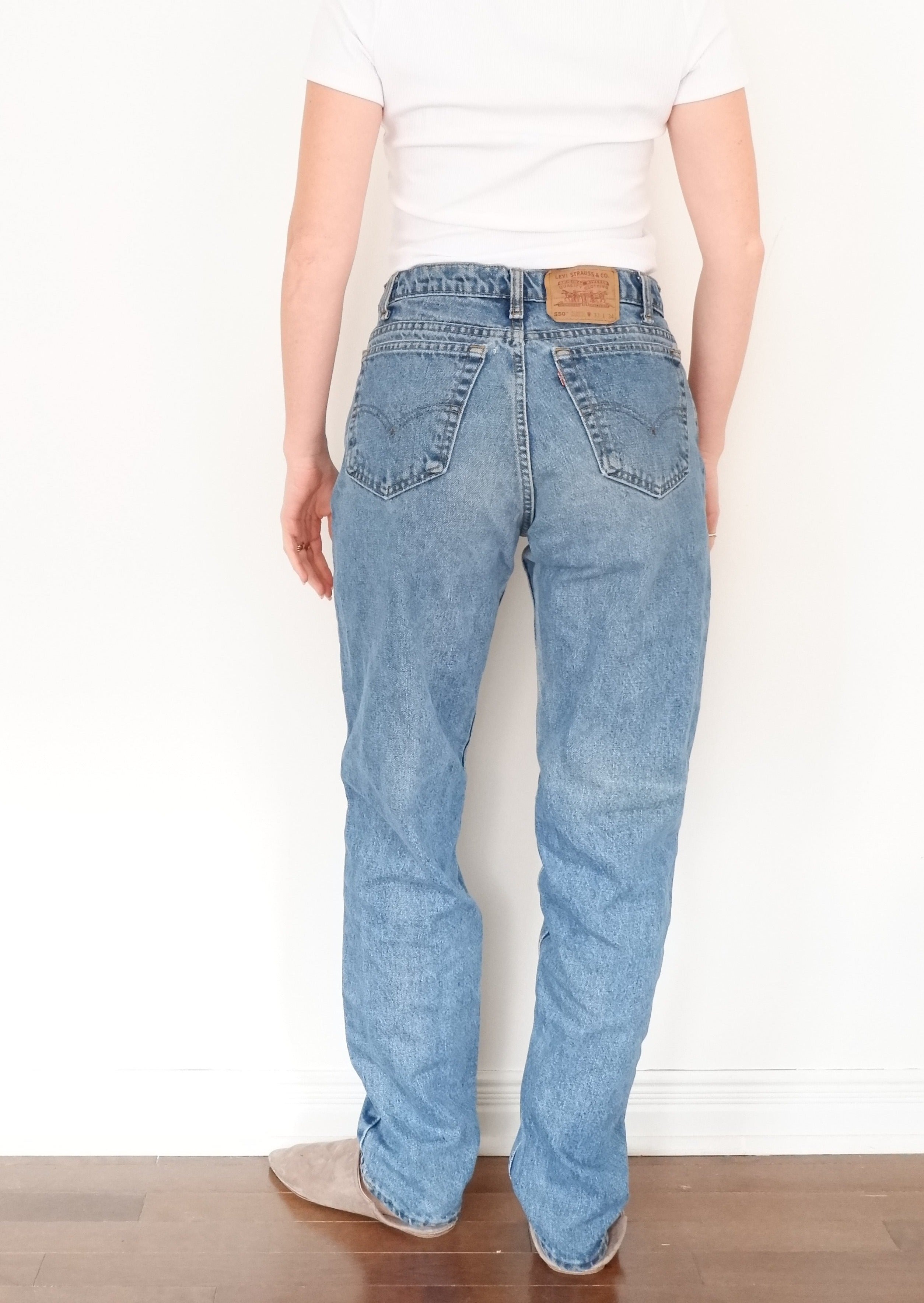 Levis Vintage 550 Medium Wash Jeans - 31