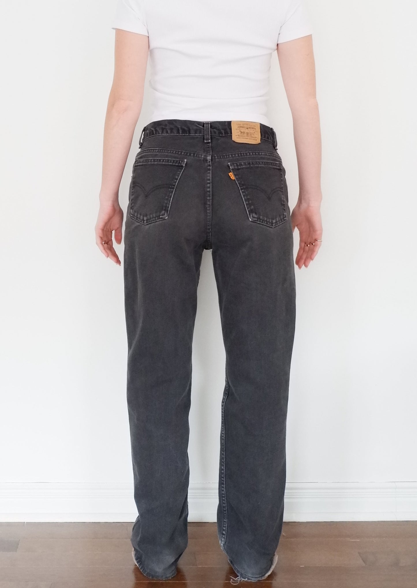 Levis Vintage 506 Black Straight Relaxed Fit Jeans - 31