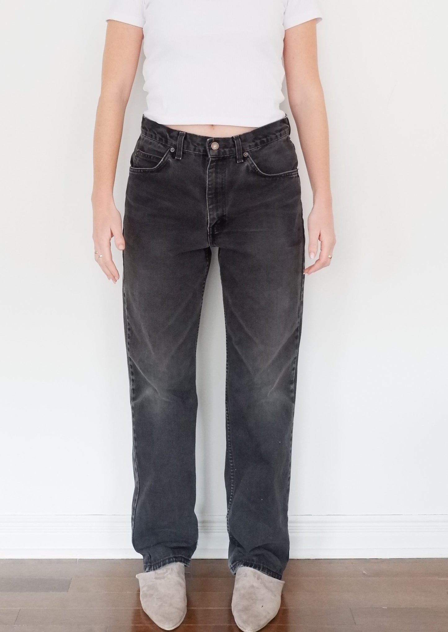 Levis Vintage 506 Black Straight Relaxed Fit Jeans - 31