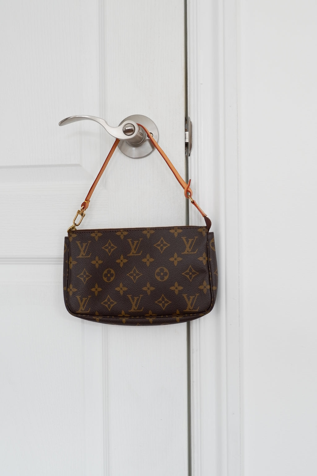 Pochette Accessoires Louis Vuitton Monogram Authentique d'occasion