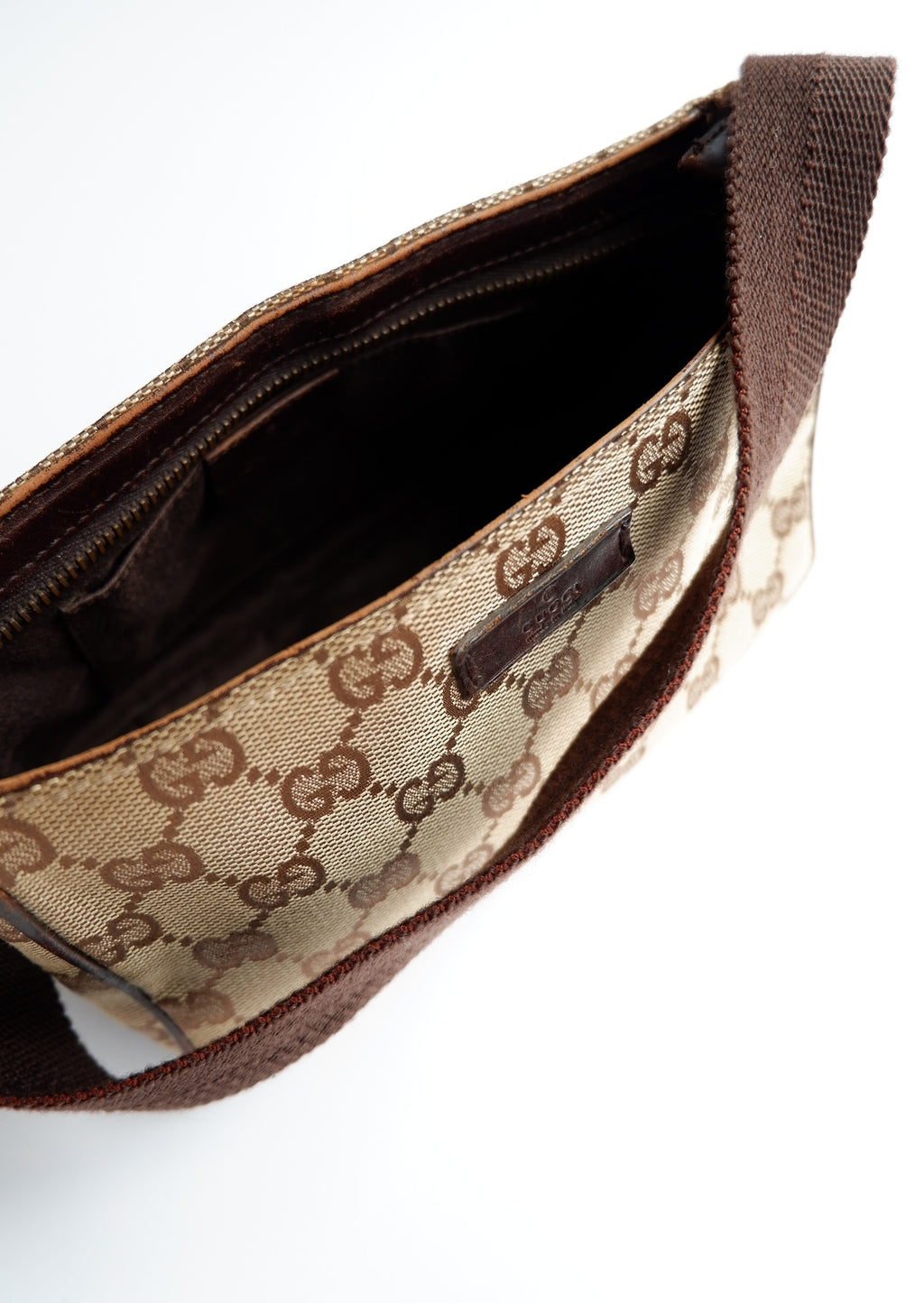 Authentique Sac bandoulière Gucci Micro en toile GG marron, d'occasion