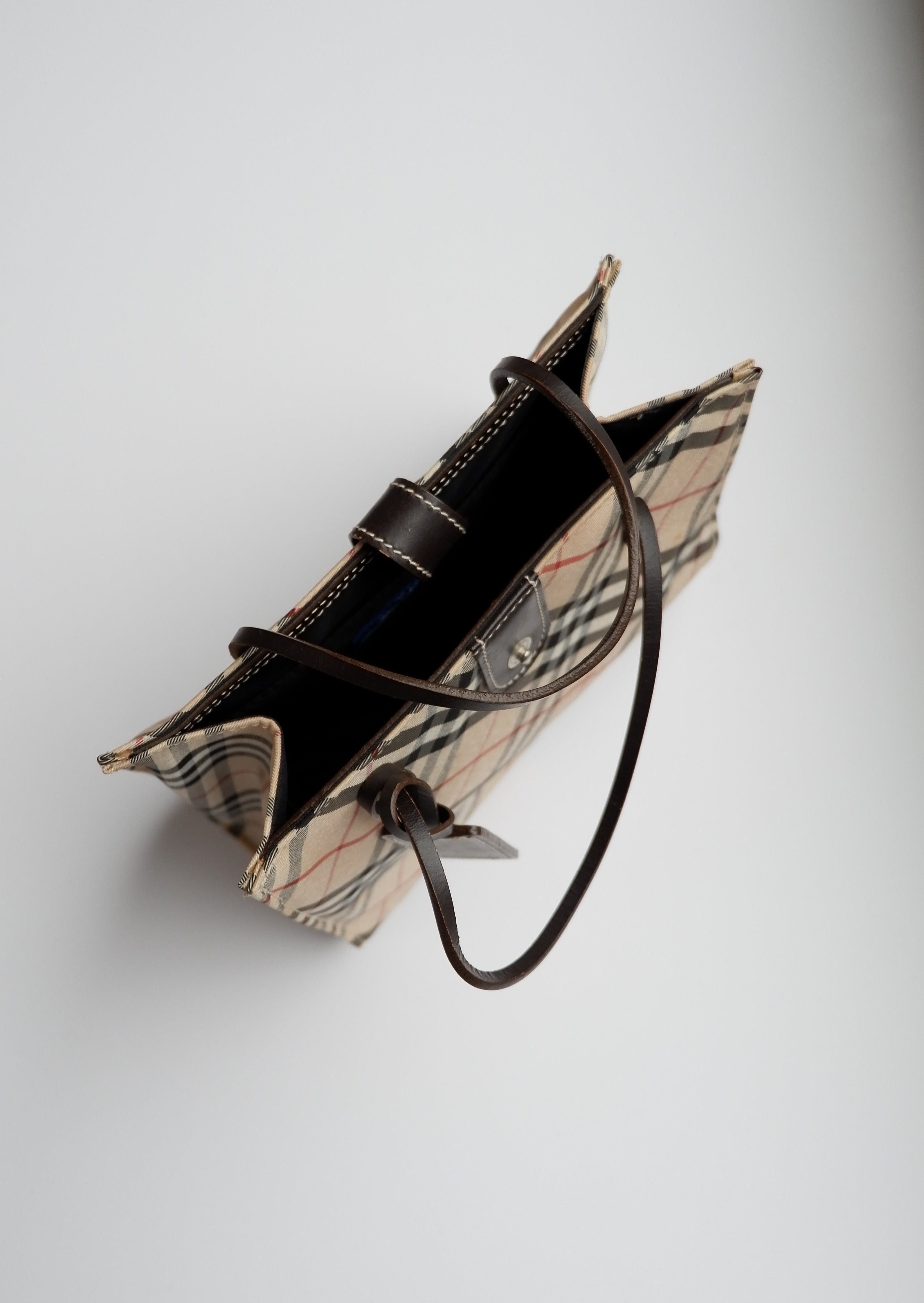 Fourre-tout micro Burberry Vintage Check authentique d'occasion avec poignée supérieure