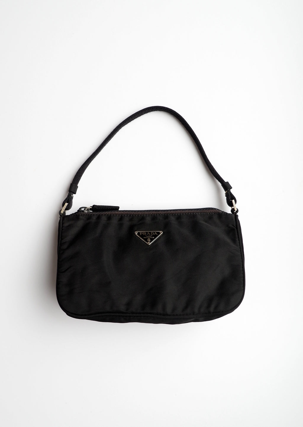 Authentique sac à bandoulière micro Prada en nylon noir d'occasion