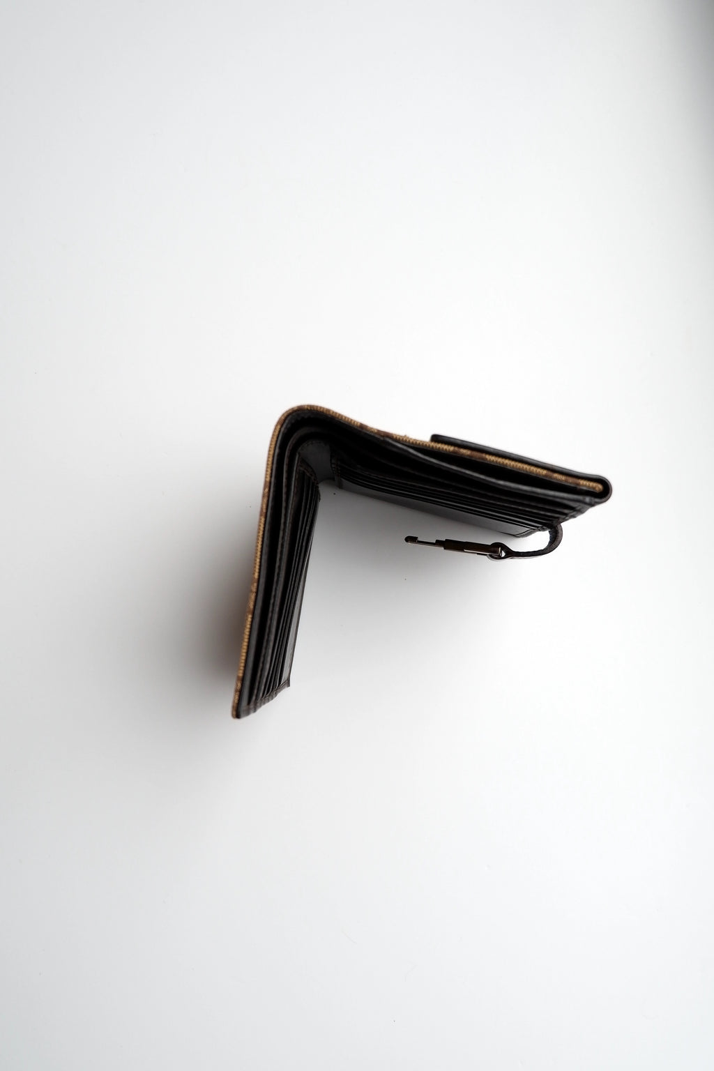 Authentique portefeuille Gucci Cherie Line Horsebit carré à deux volets d'occasion