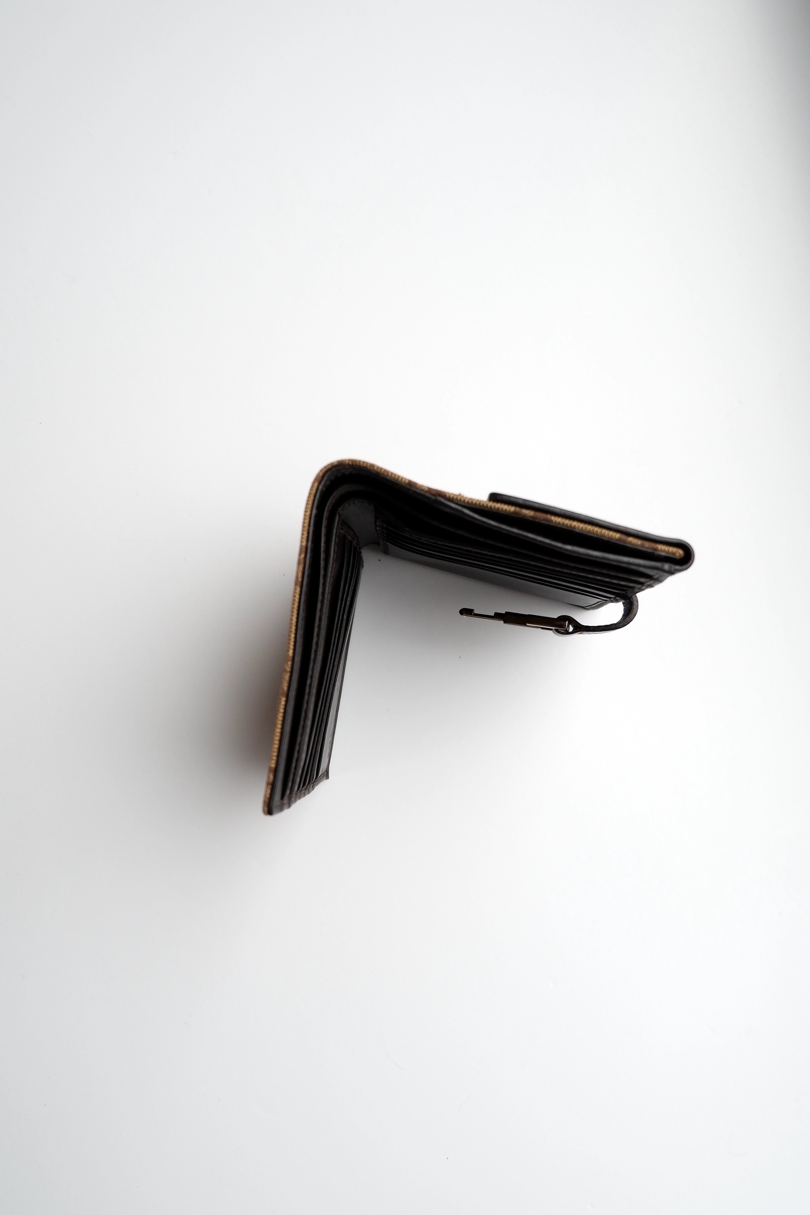 Authentique portefeuille Gucci Cherie Line Horsebit carré à deux volets d'occasion