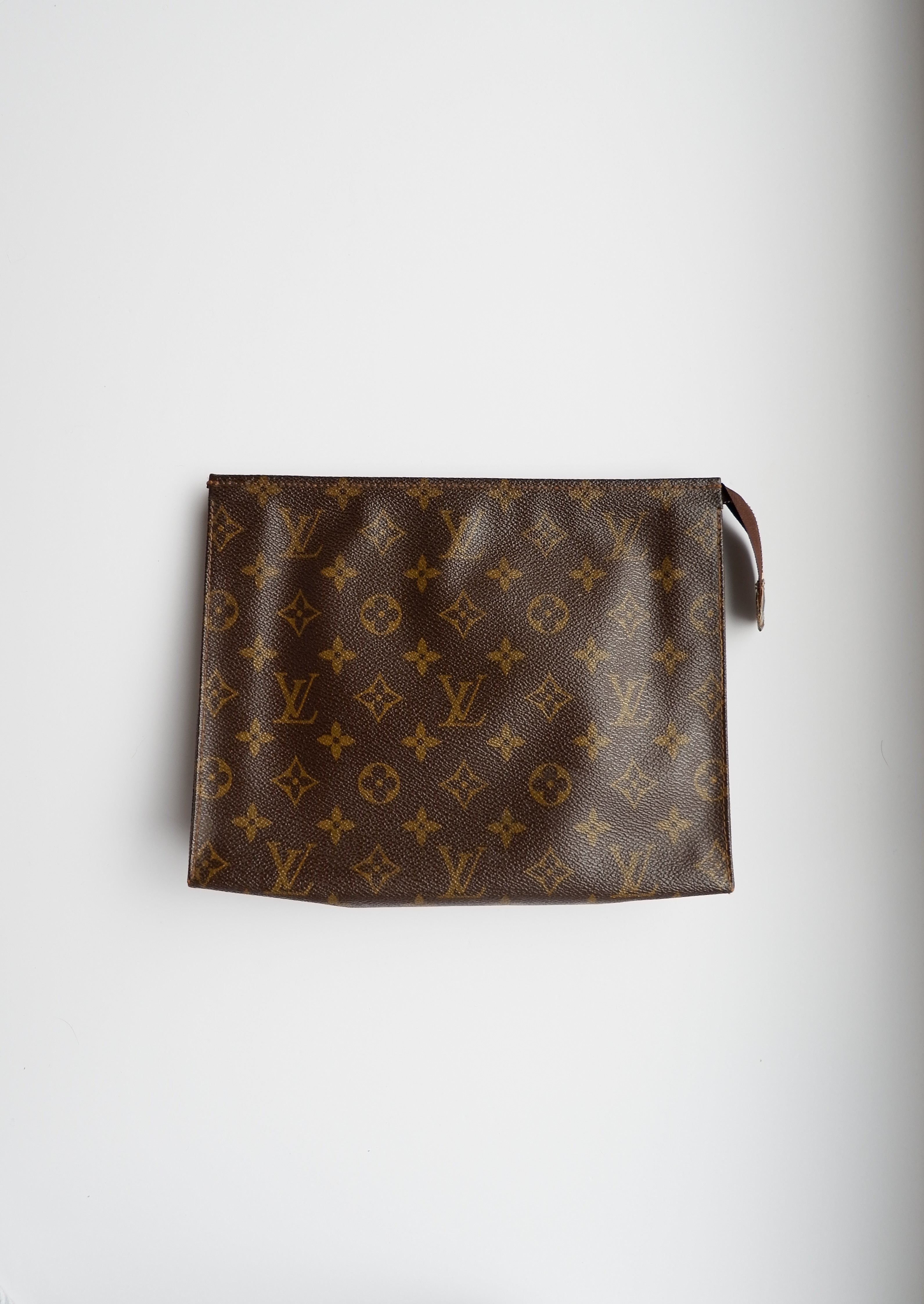 Trousse de Toilette 26 Monogram Louis Vuitton Vintage Authentique et d'Occasion