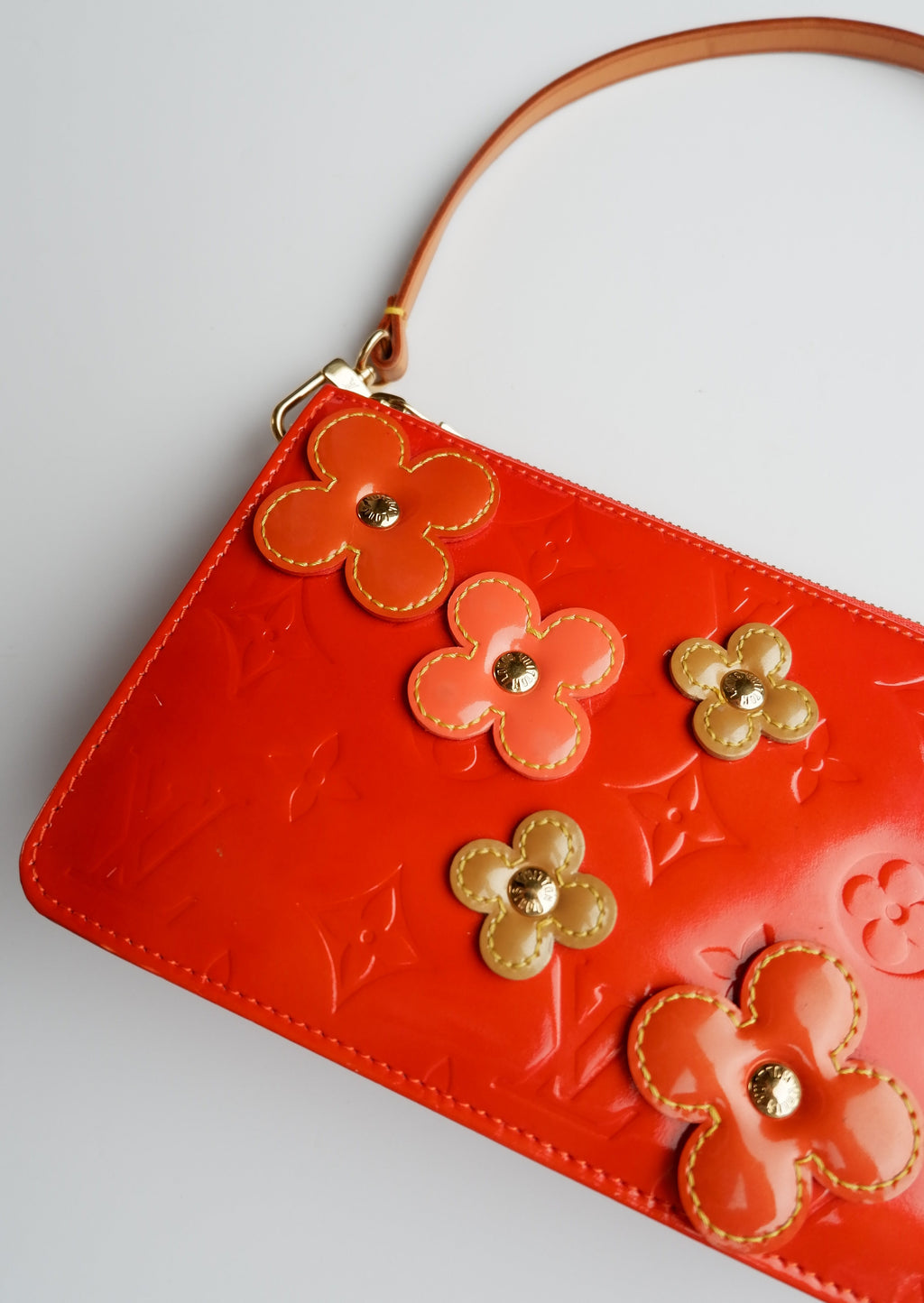 Pochette Lexington Louis Vuitton Vernis Rouge Fleurie Pré-aimée Authentique + Collier Ras du Cou Assorti