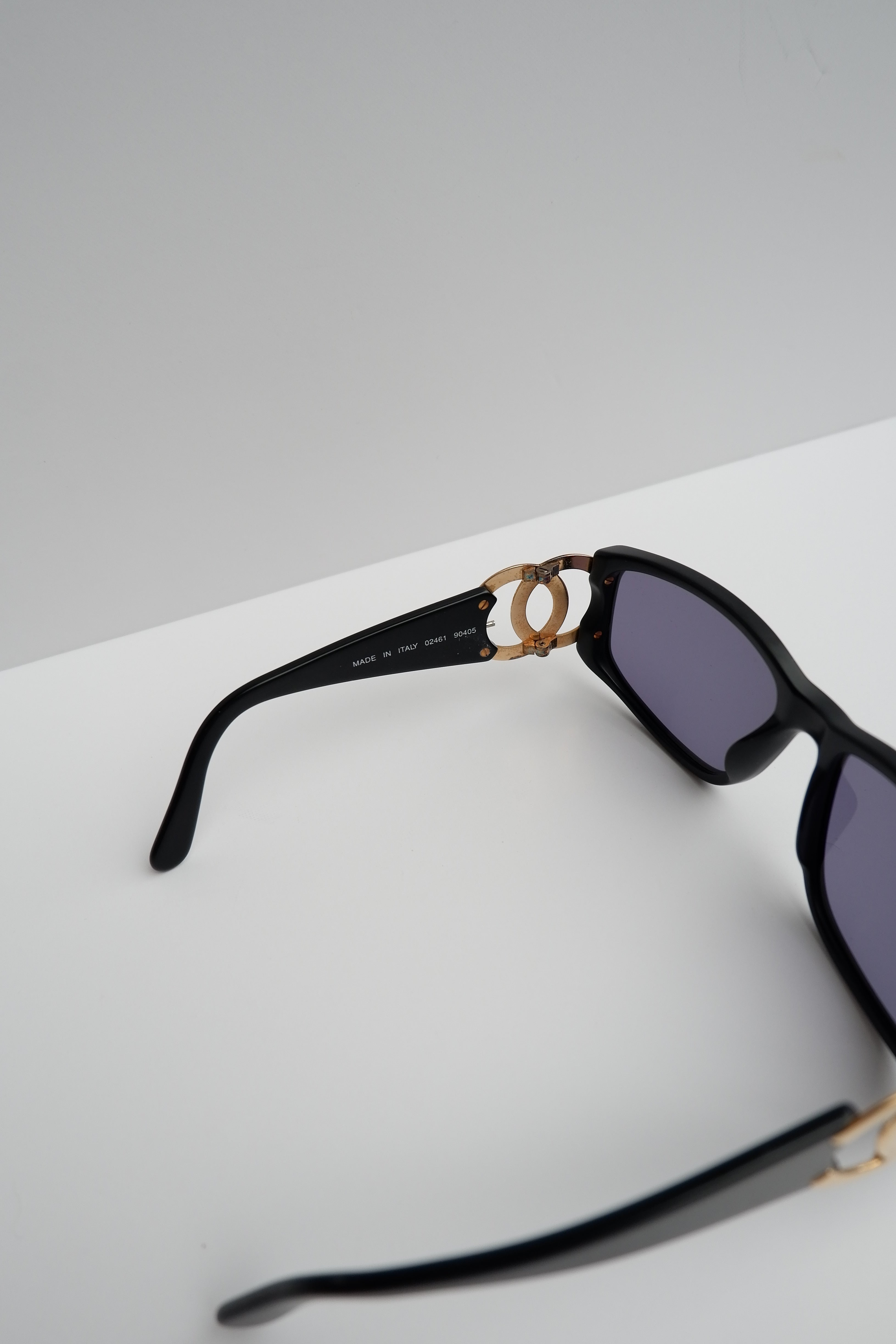 Authentiques lunettes de soleil vintage Chanel à monture carrée avec logo CC, d'occasion