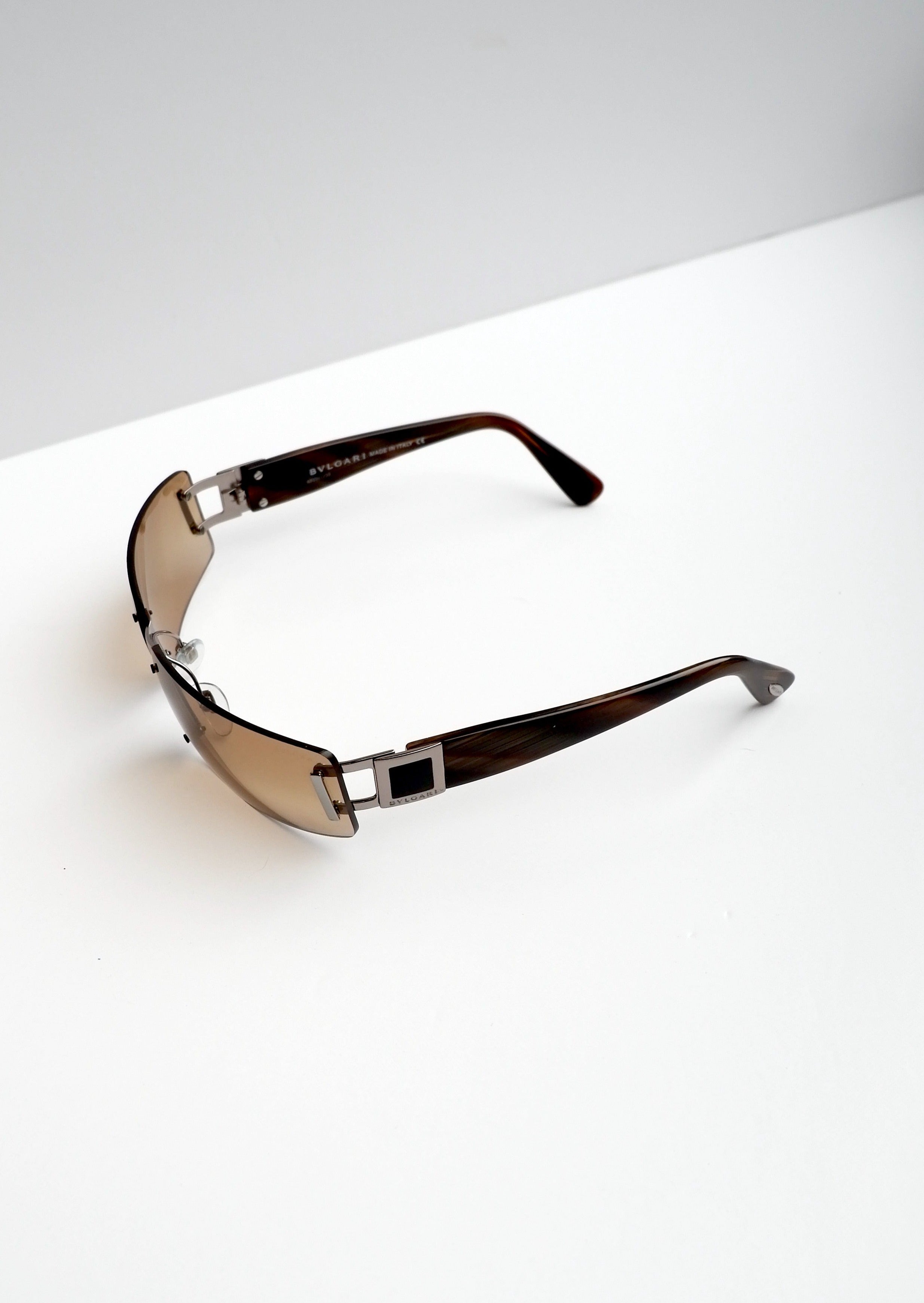 Authentiques lunettes de soleil vintage Bvlgari d'occasion à monture carrée en métal marron