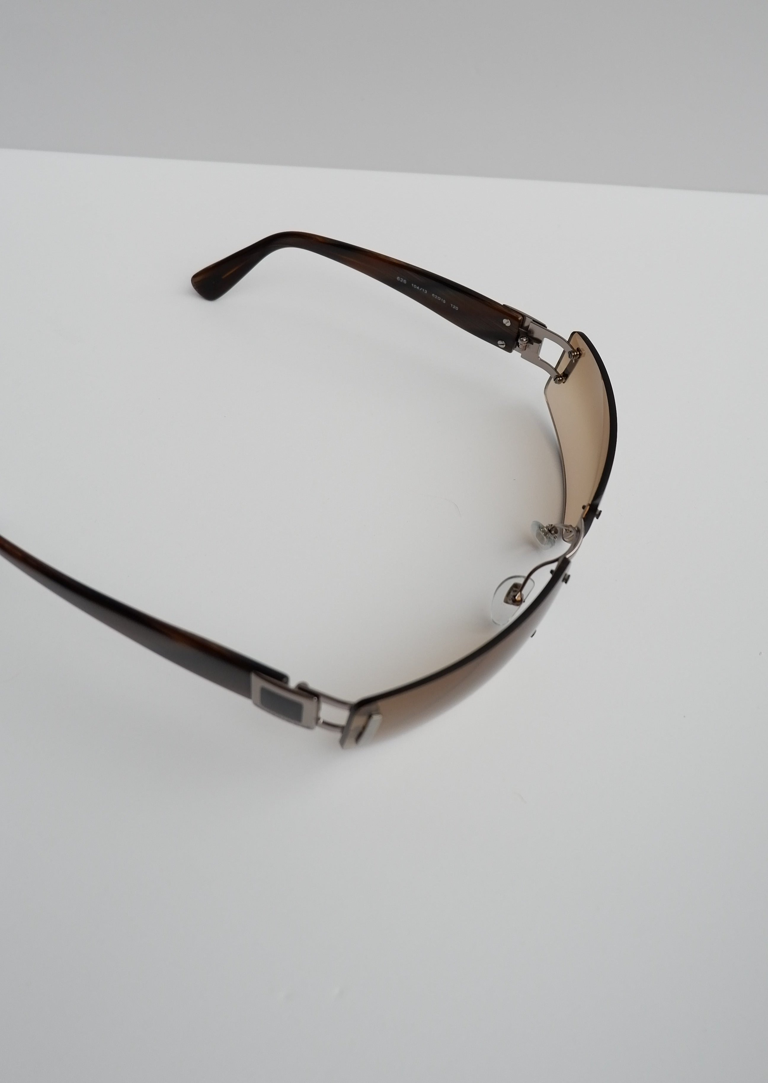 Authentiques lunettes de soleil vintage Bvlgari d'occasion à monture carrée en métal marron