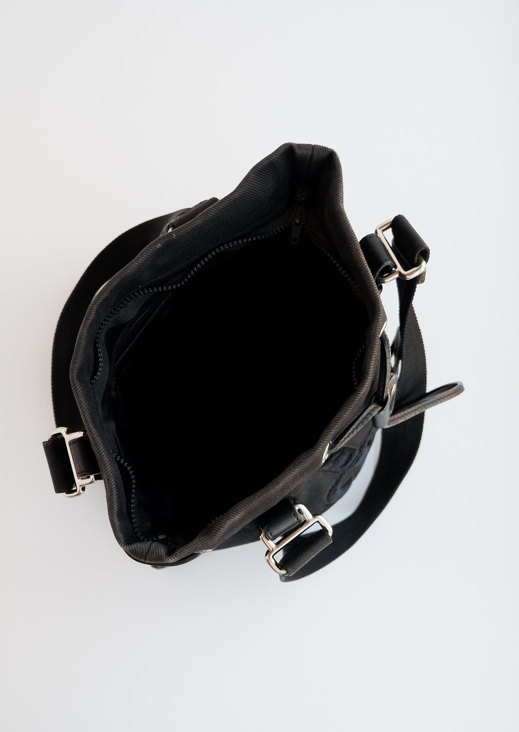 Sac cabas Saint Laurent YSL Kahala en toile noire, authentique et d'occasion