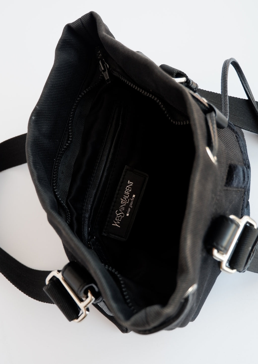 Sac cabas Saint Laurent YSL Kahala en toile noire, authentique et d'occasion