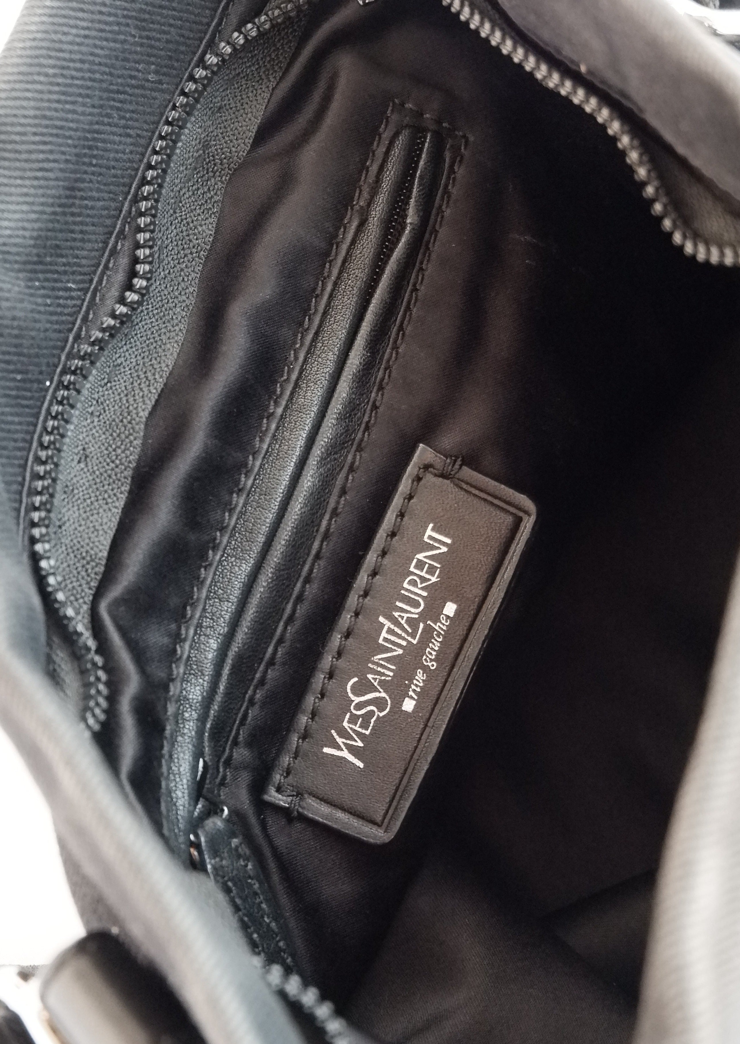 Sac cabas Saint Laurent YSL Kahala en toile noire, authentique et d'occasion