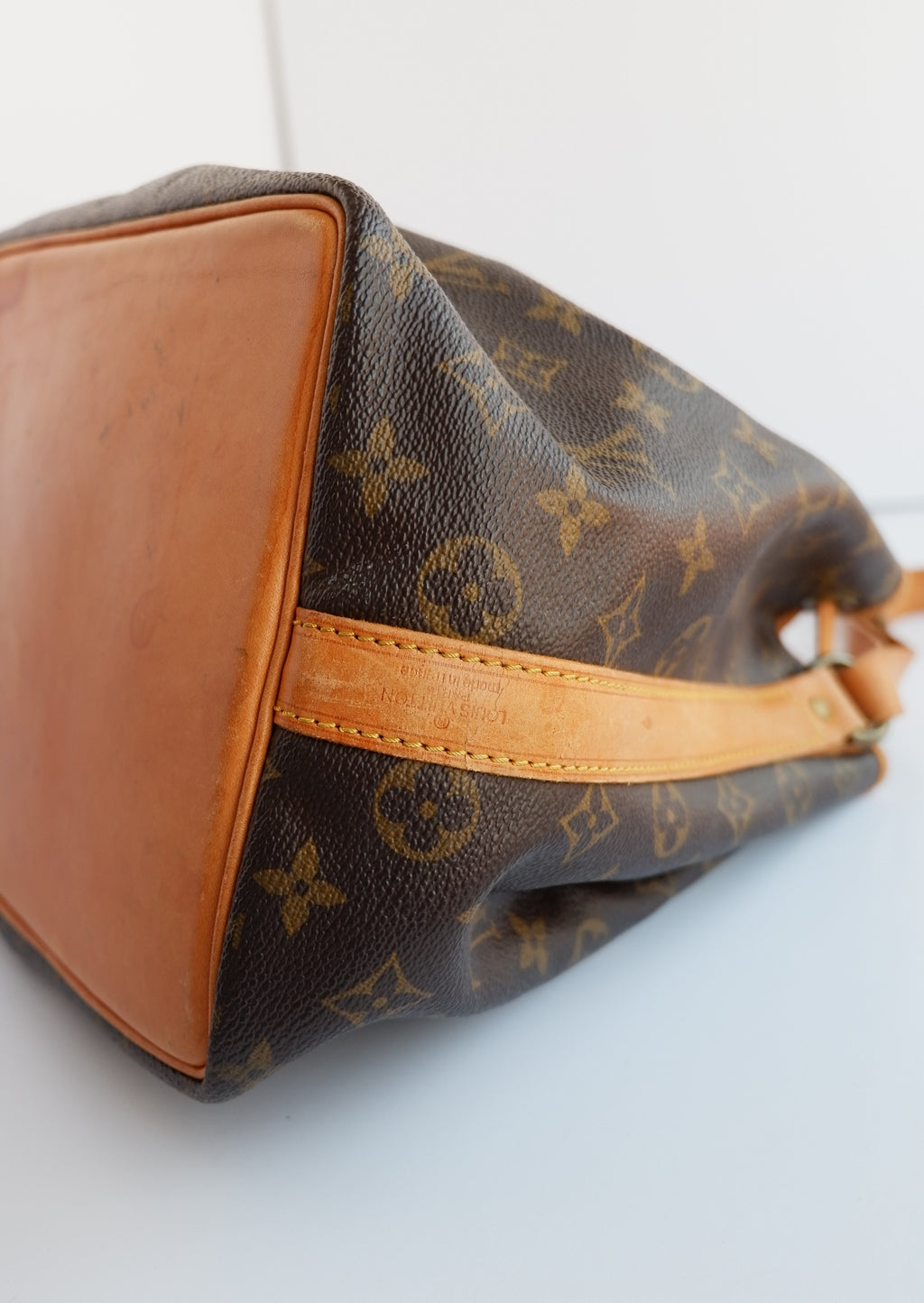 Authentique sac à bandoulière Louis Vuitton Monogram Petite Noé d'occasion