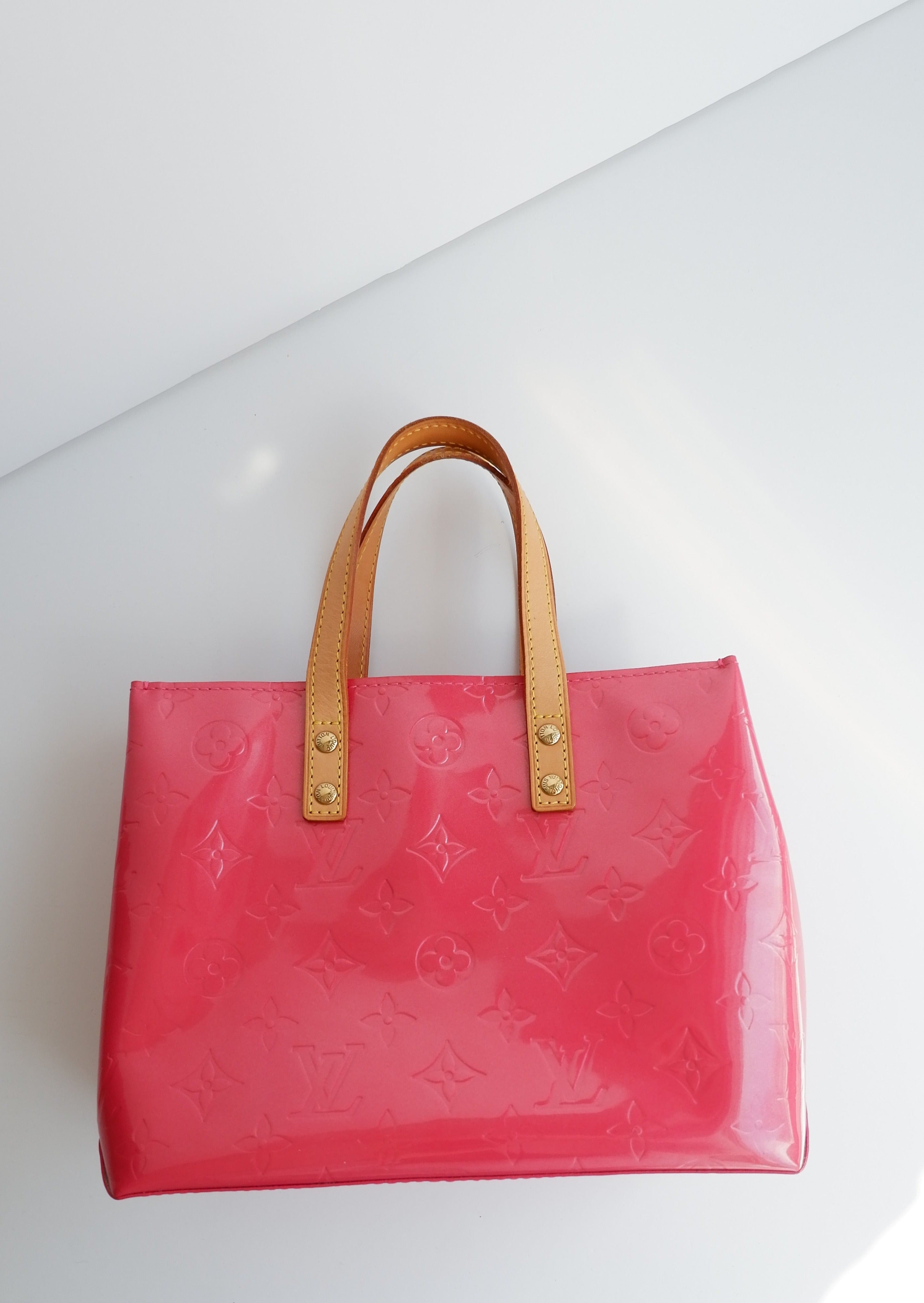 Authentique Sac Louis Vuitton Reade en Vernis Monogram Rose d'occasion