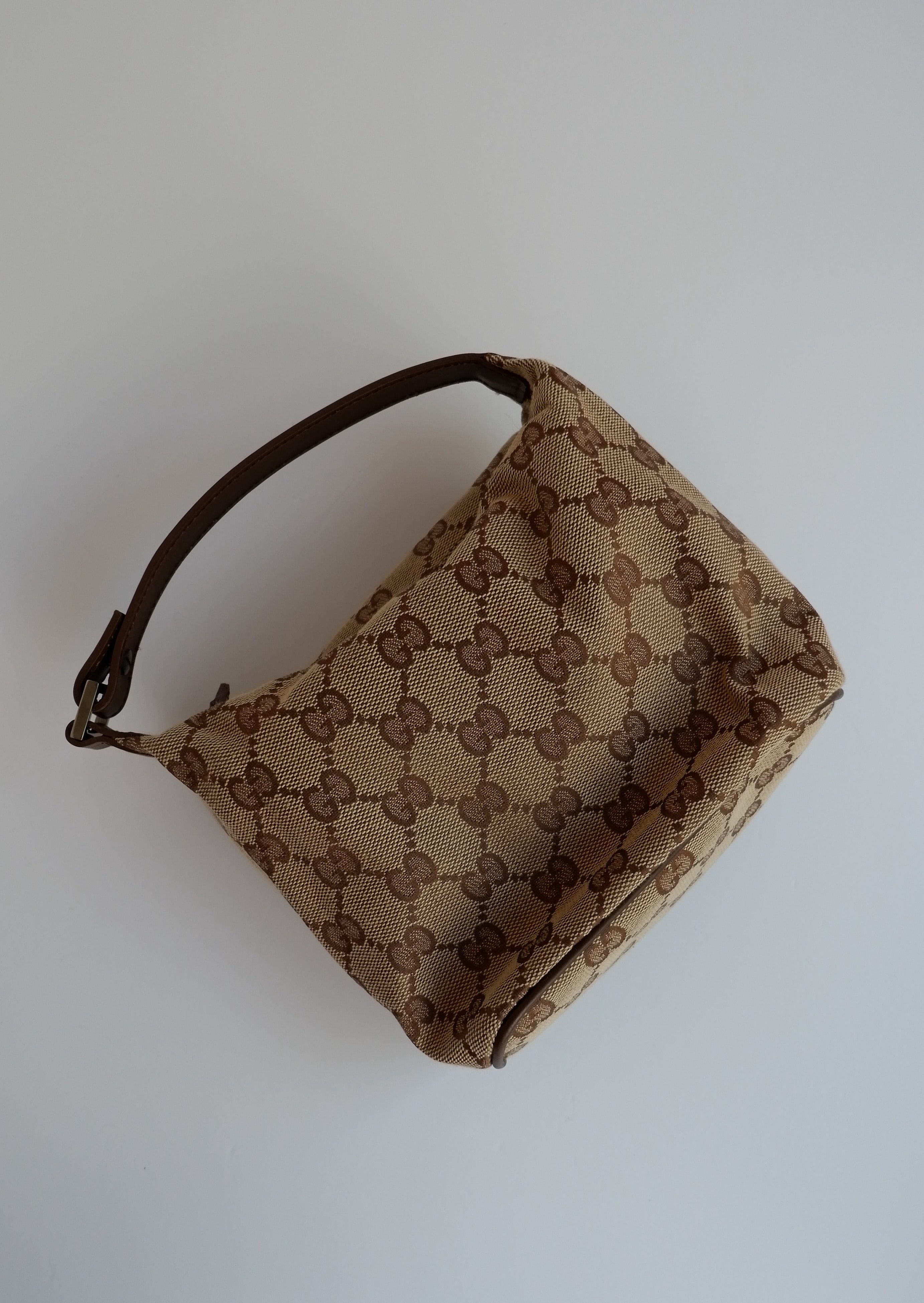 Authentique Sac Pochette Gucci en Toile GG Marron d'occasion