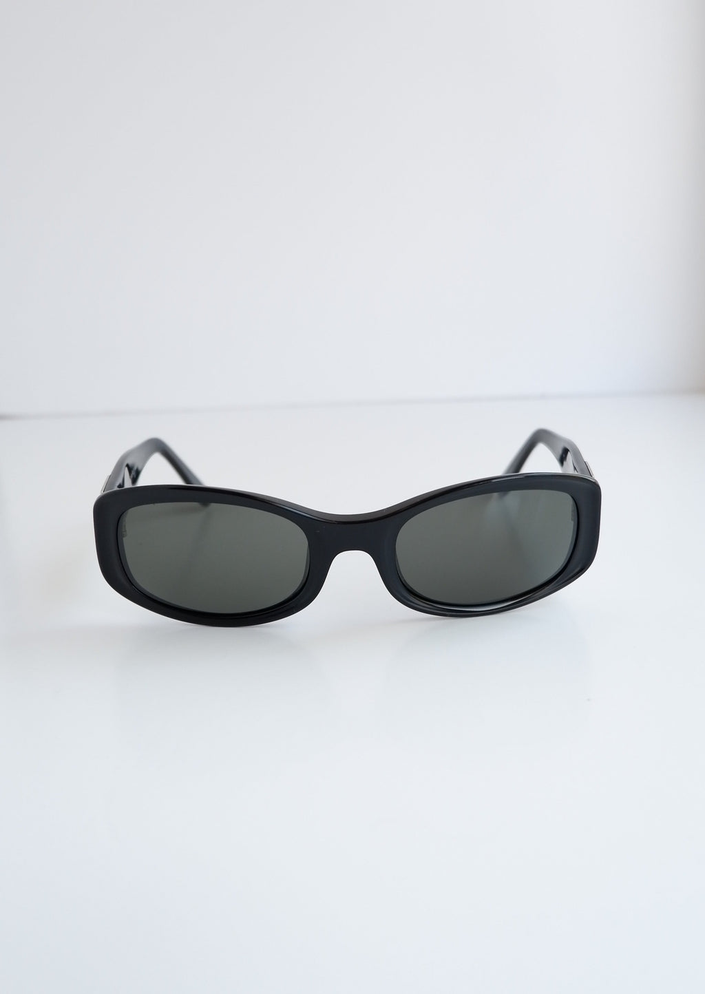 Authentiques lunettes de soleil Bvlgari d'occasion à monture carrée noire