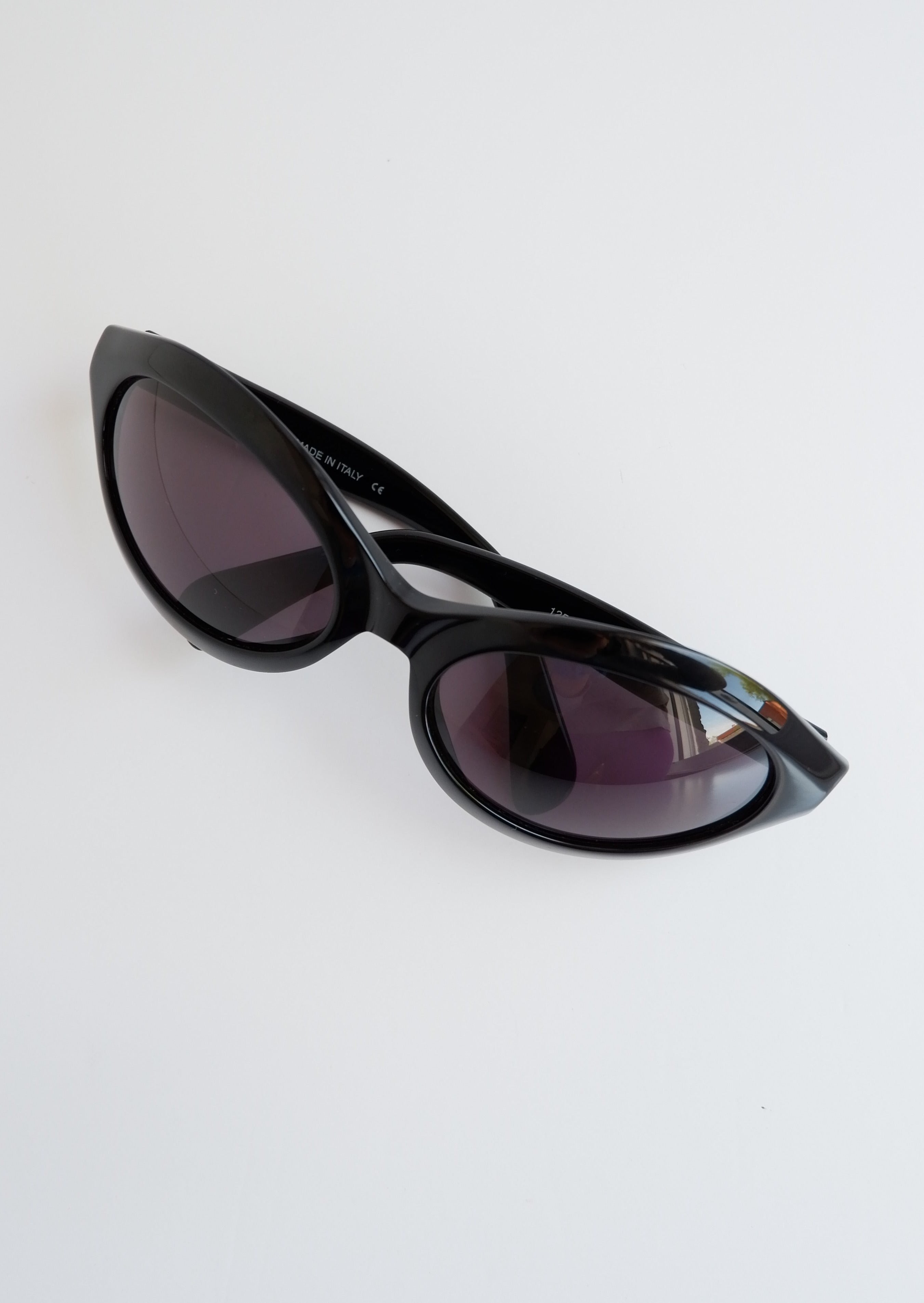 Véritables lunettes de soleil vintage Gucci d'occasion à monture ronde noire