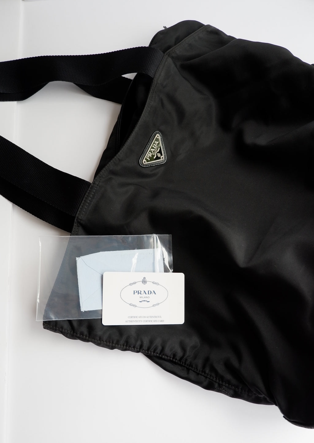 Authentique Sac fourre-tout Prada en nylon noir grande taille d'occasion