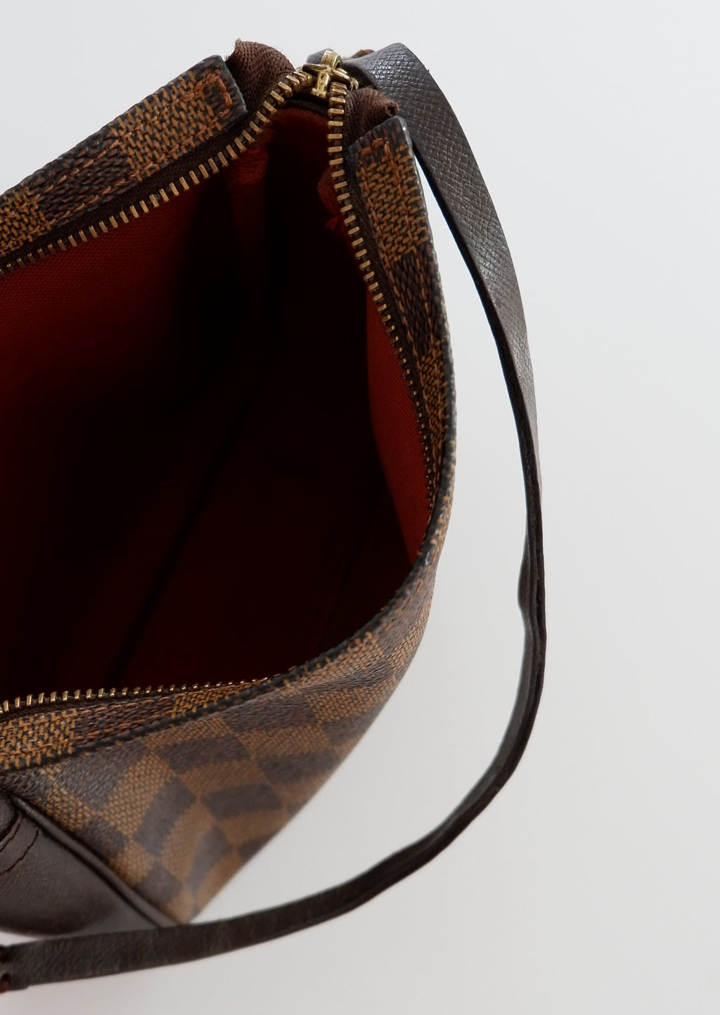 Pochette accessoire Louis Vuitton Damier Ebene Trousse, pré-aimée et authentique