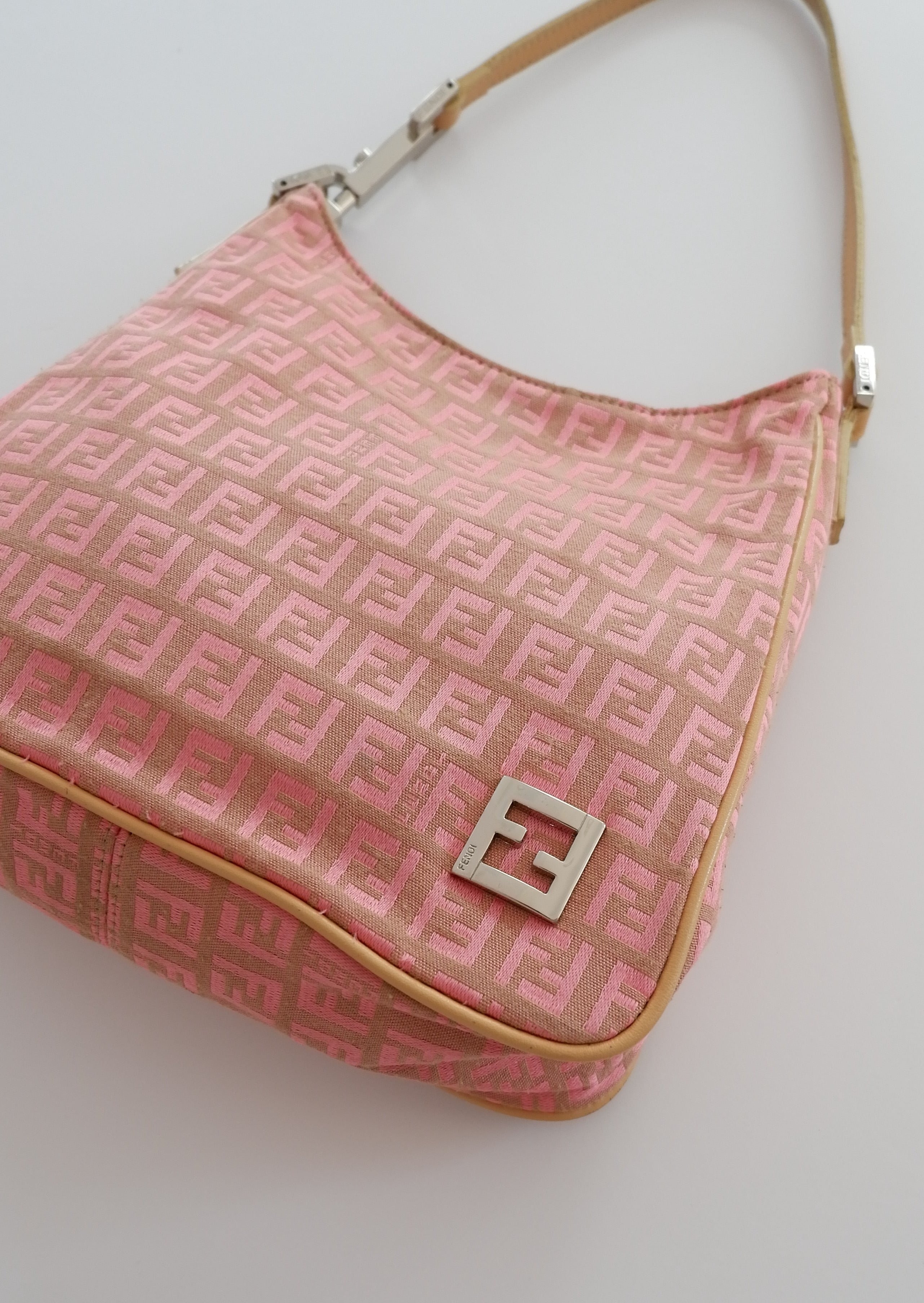 Sac Bandoulière Vintage Authentique Fendi Zucchino Rose d'occasion